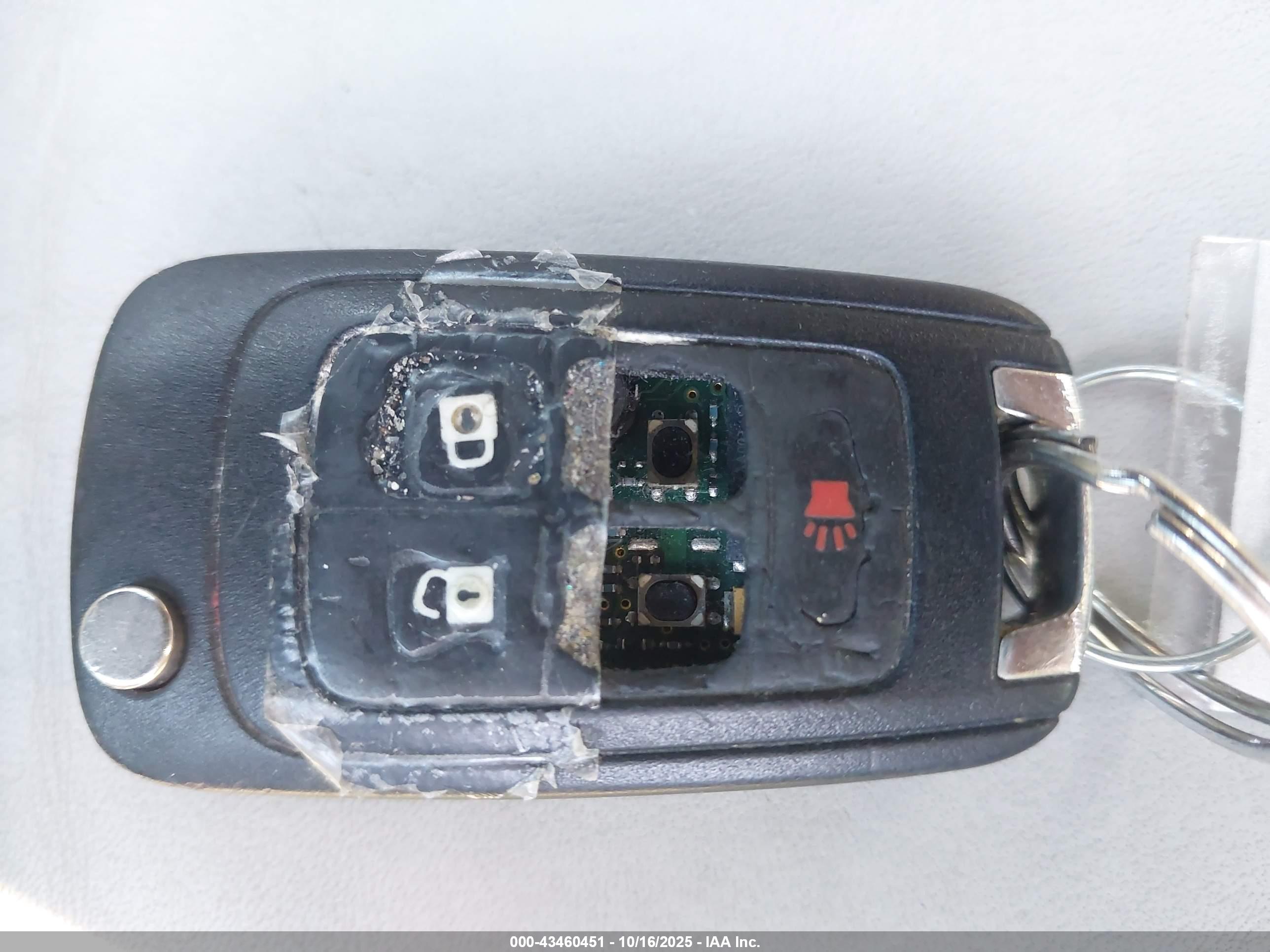 BUICK LACROSSE image 11