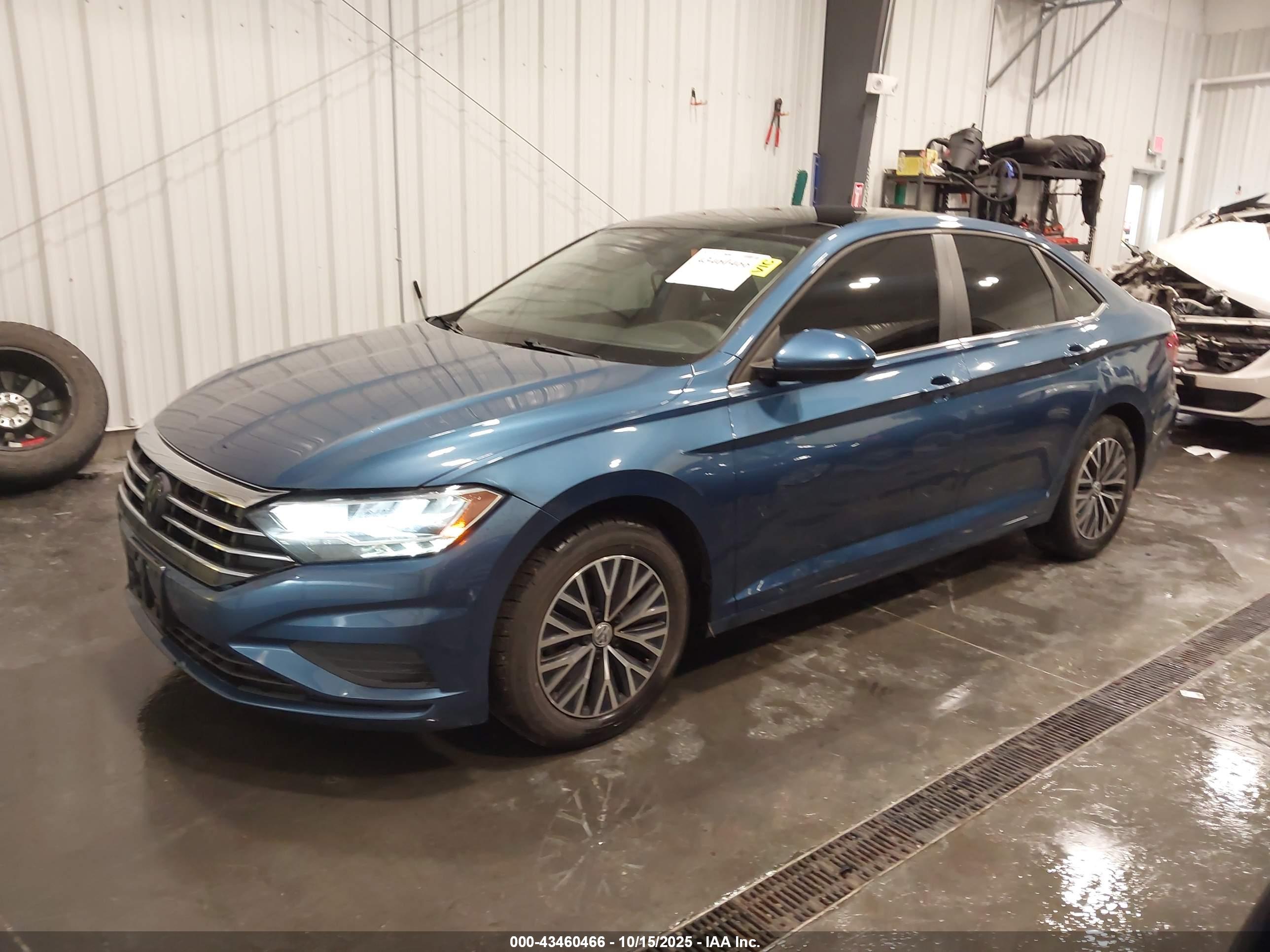 VOLKSWAGEN JETTA image 2