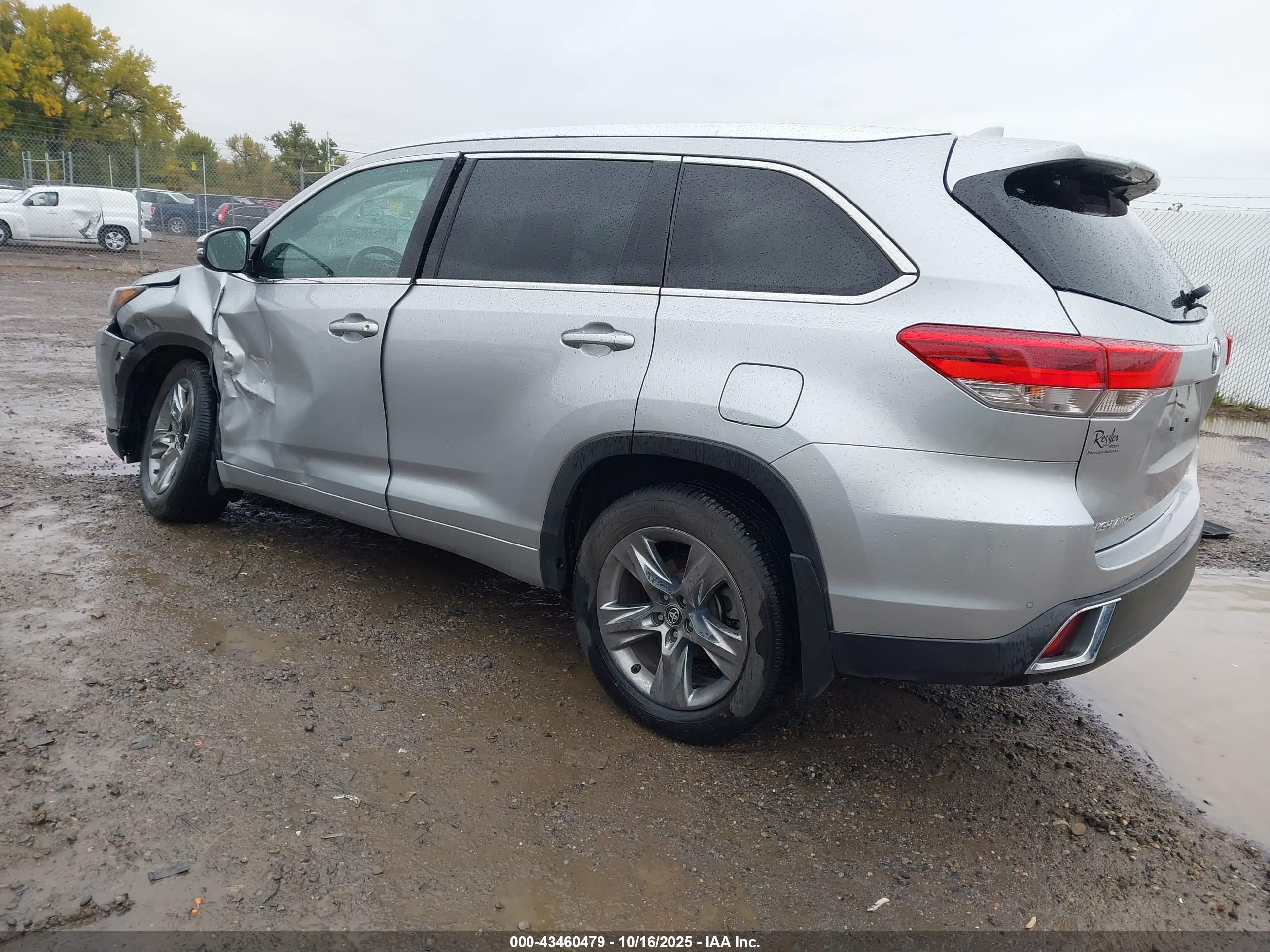 TOYOTA HIGHLANDER image 3