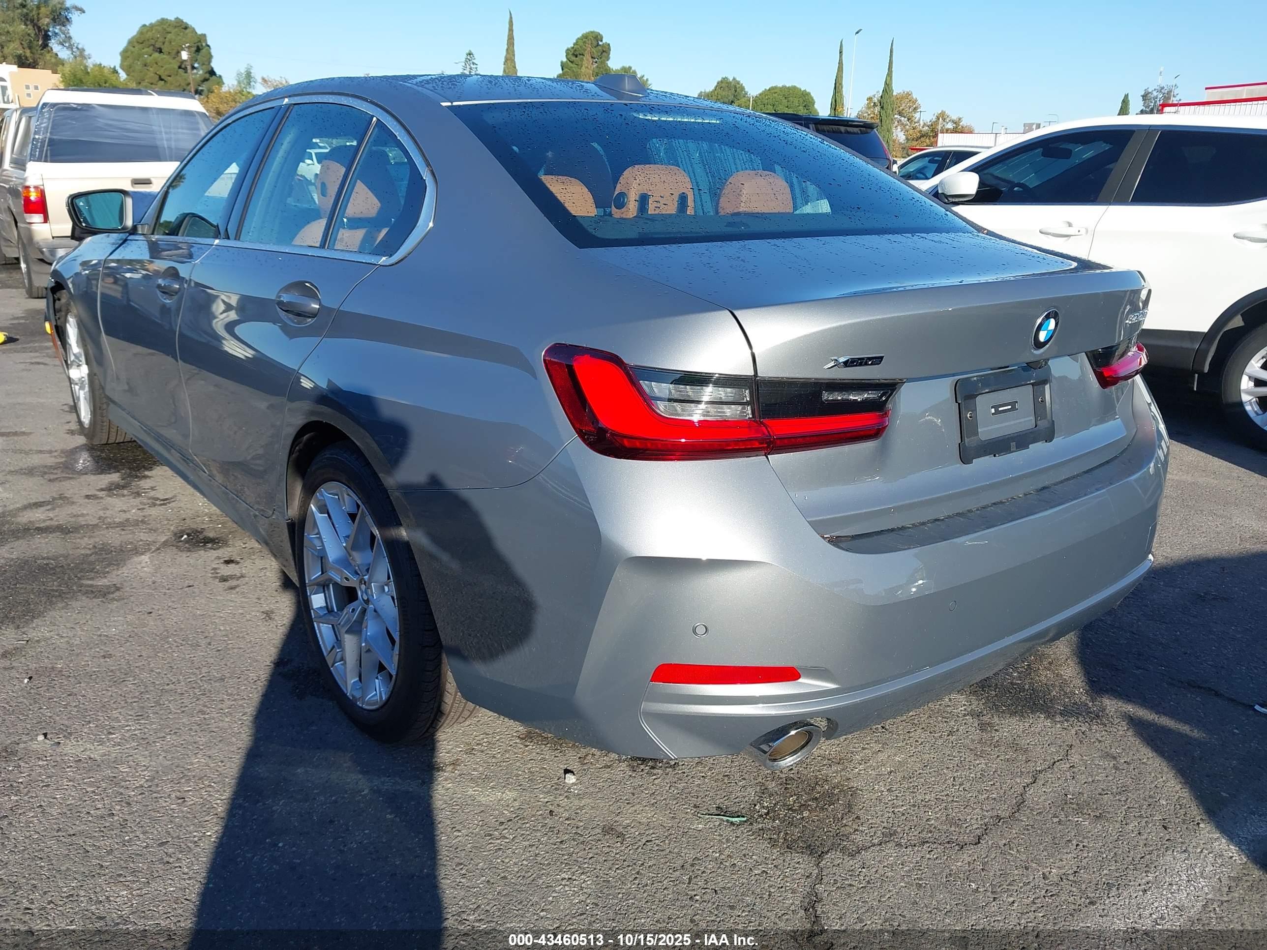 BMW 330I image 3