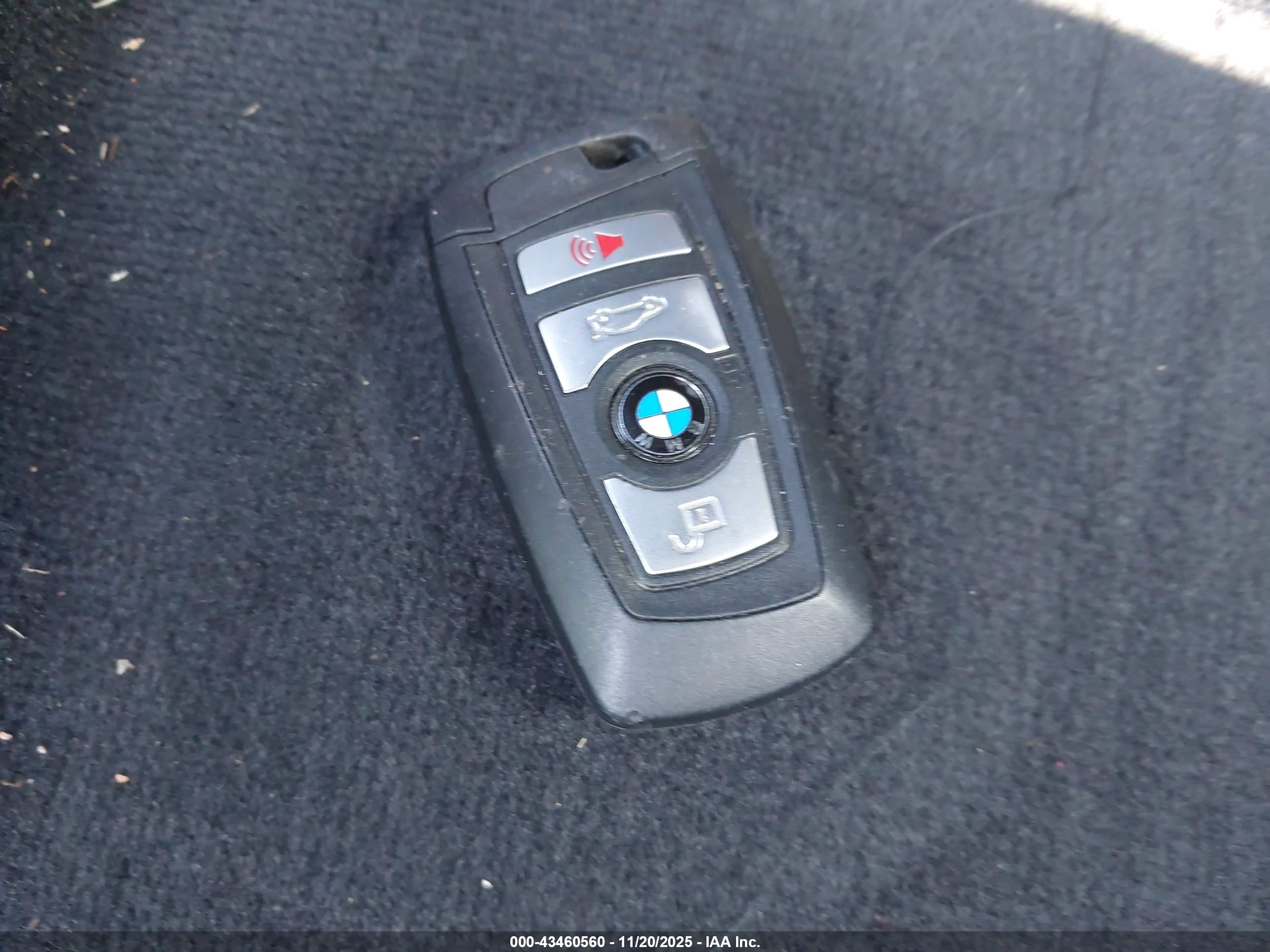 BMW 320I image 11