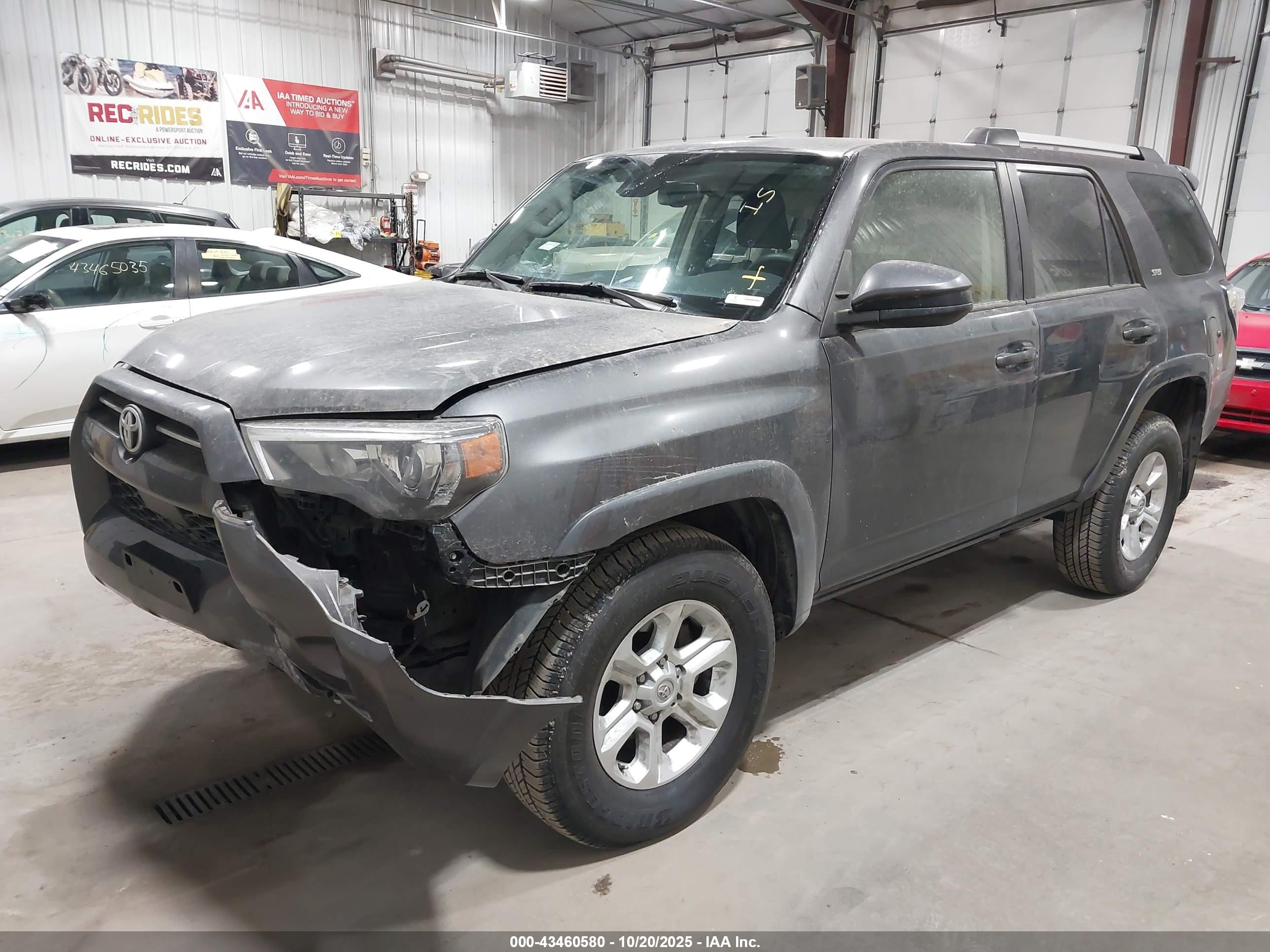 TOYOTA 4RUNNER image 2