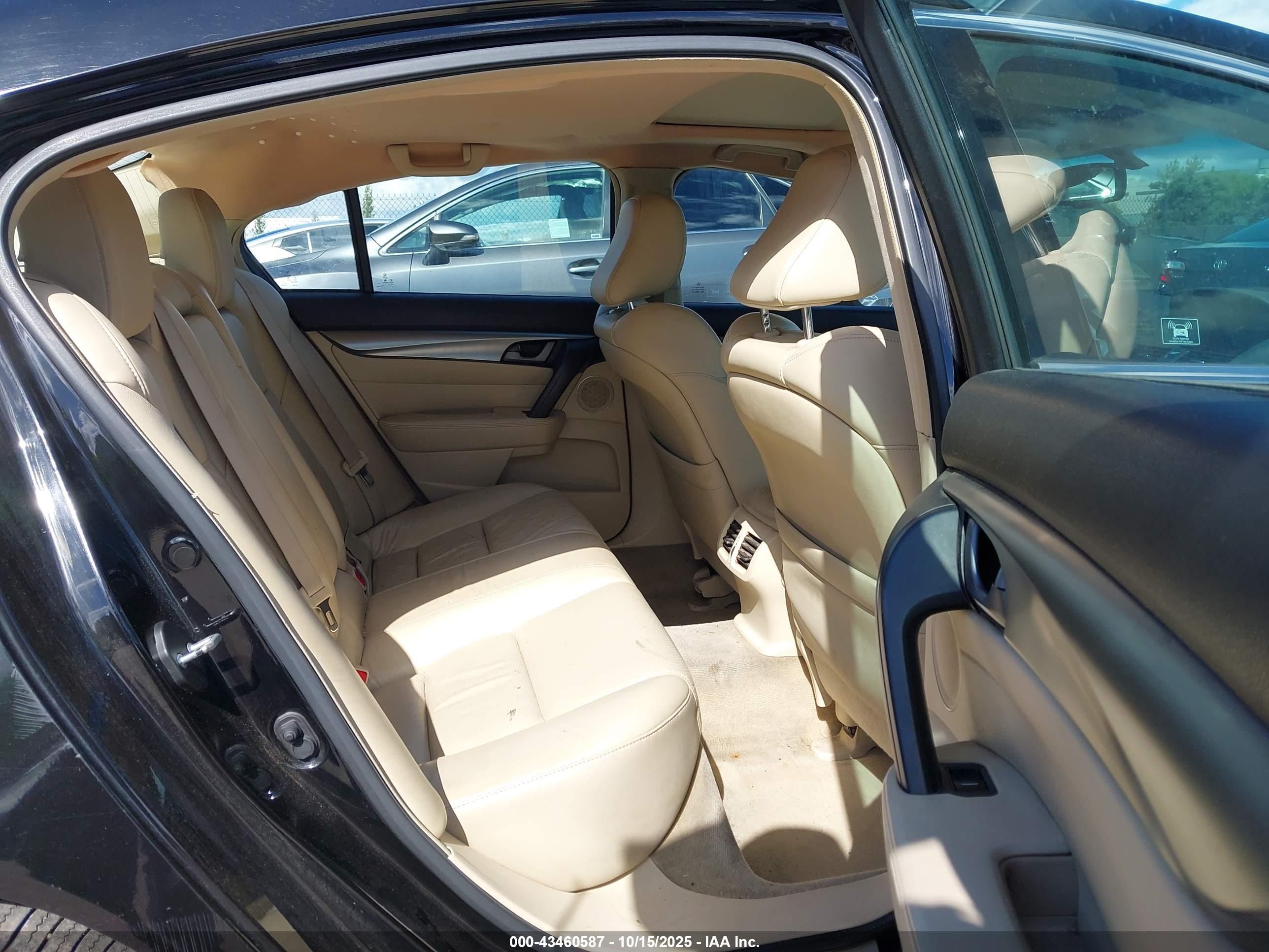 ACURA TL image 8