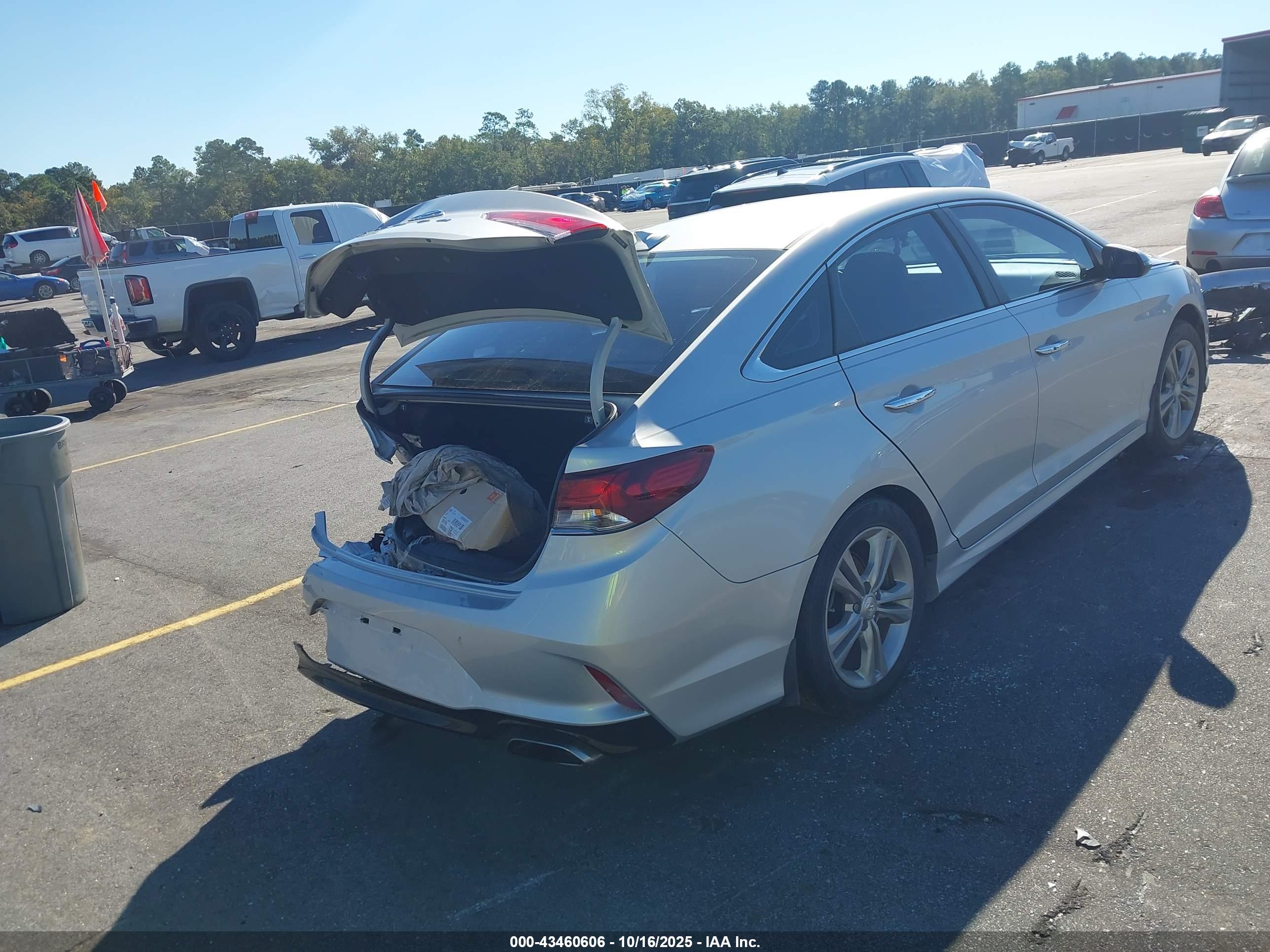 HYUNDAI SONATA image 4