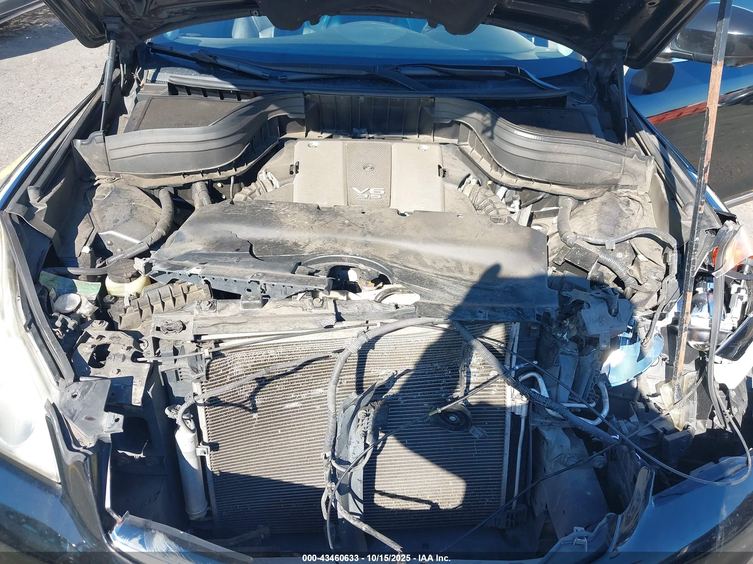 INFINITI EX35 image 10