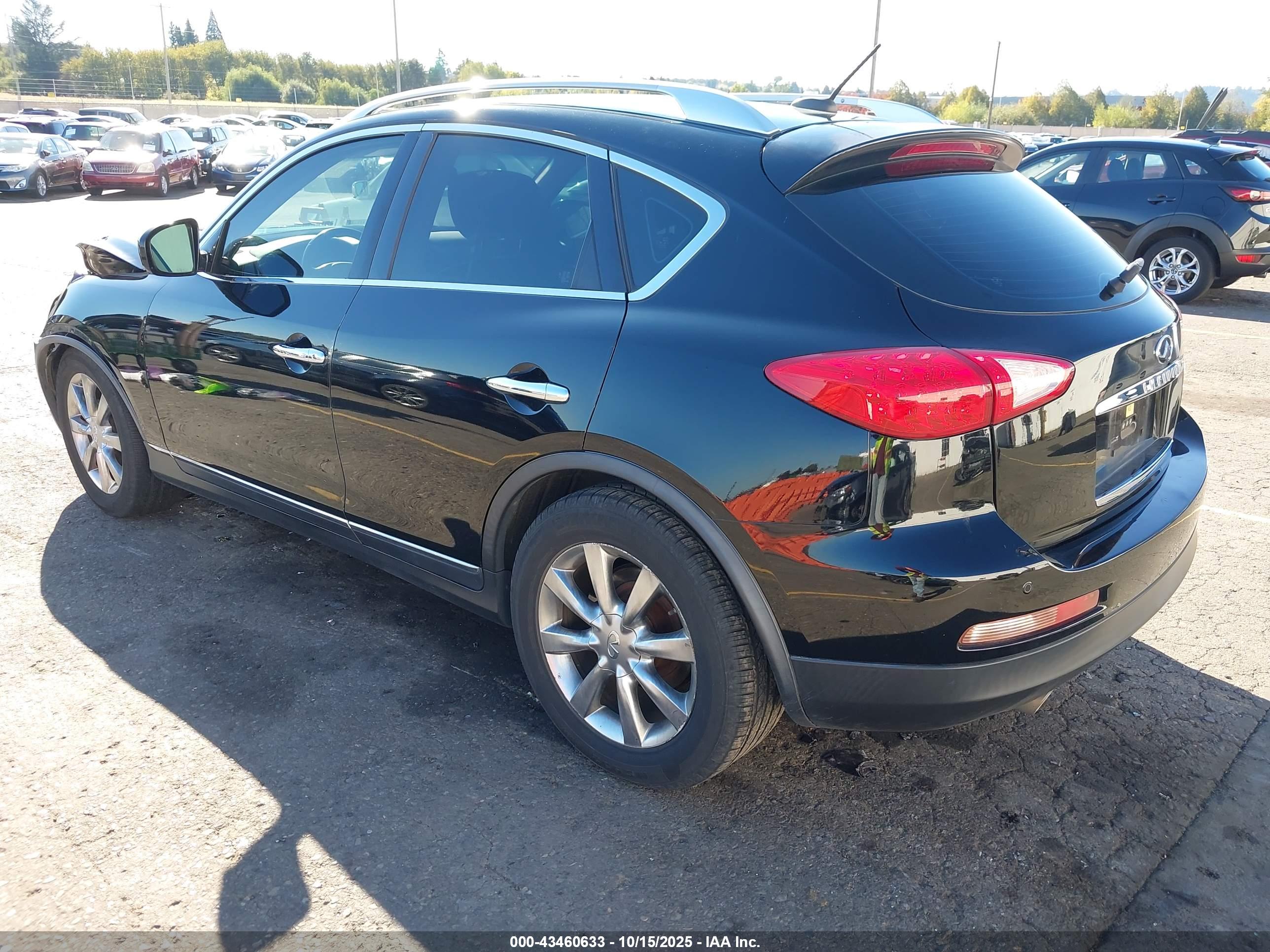 INFINITI EX35 image 3