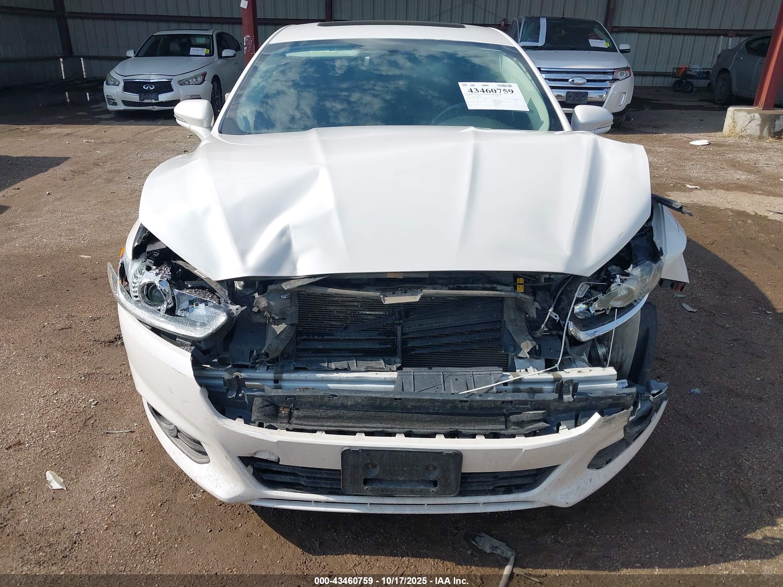 FORD FUSION image 6