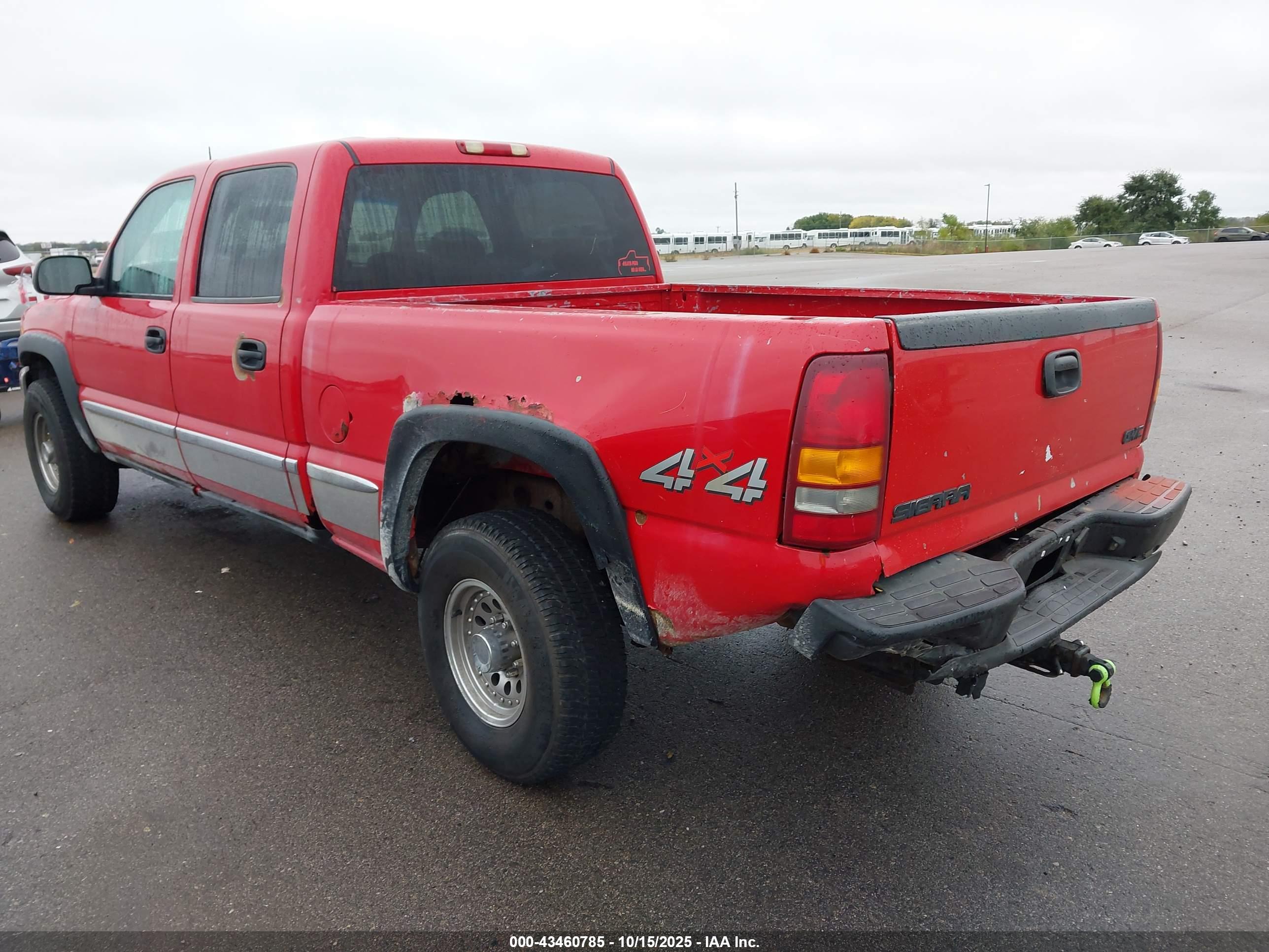 GMC SIERRA image 3
