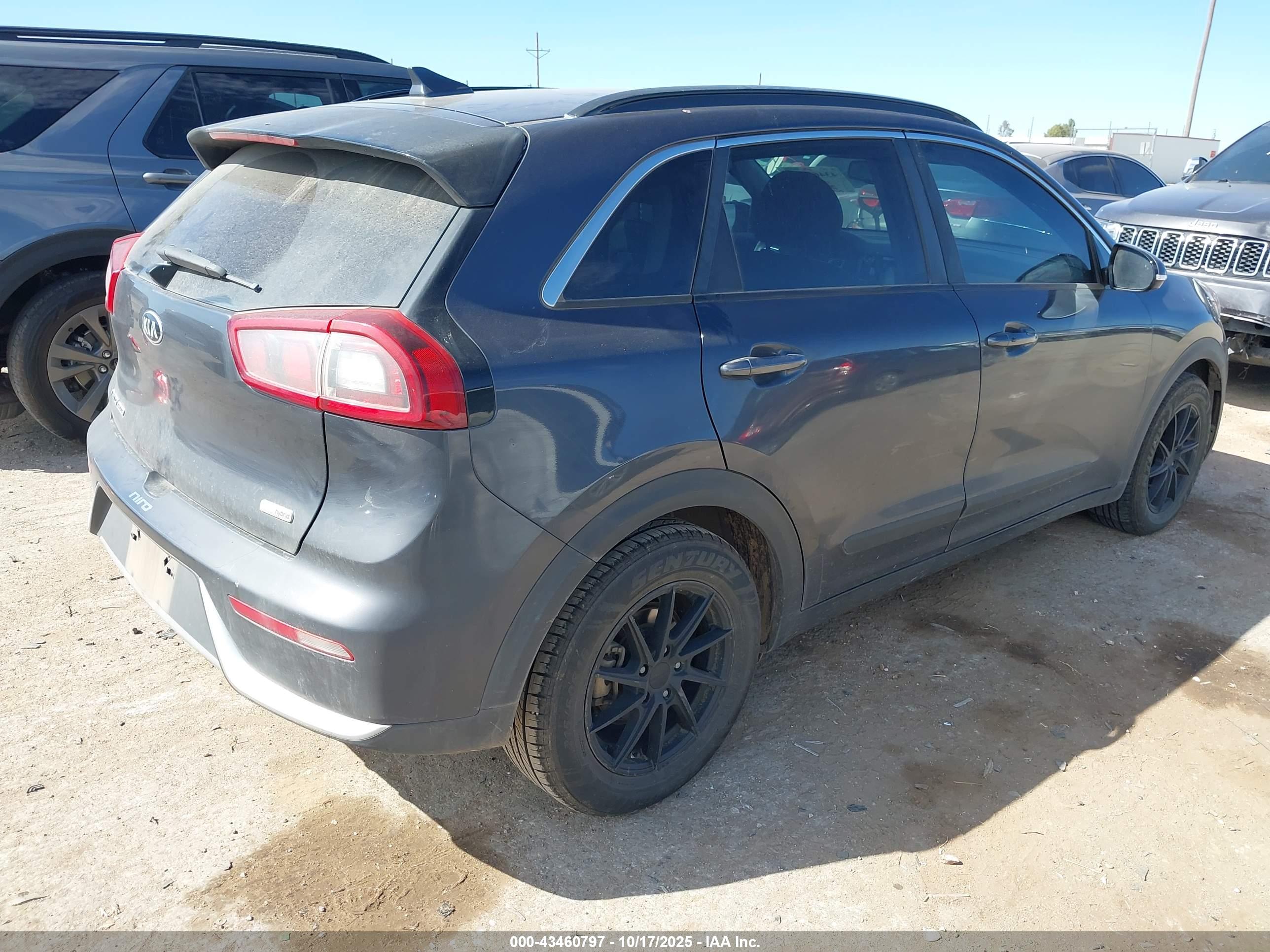 KIA NIRO image 4