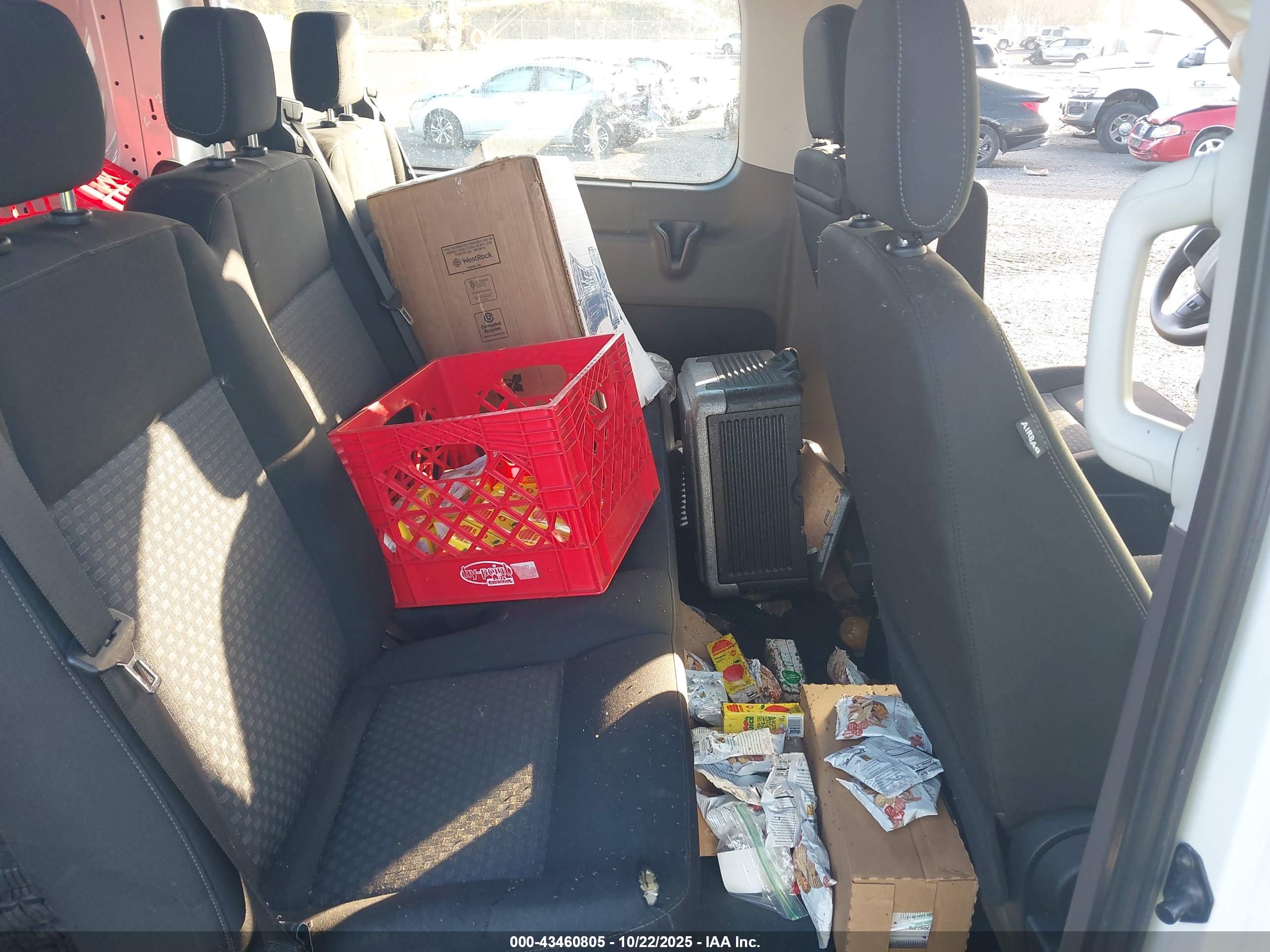 FORD TRANSIT image 8