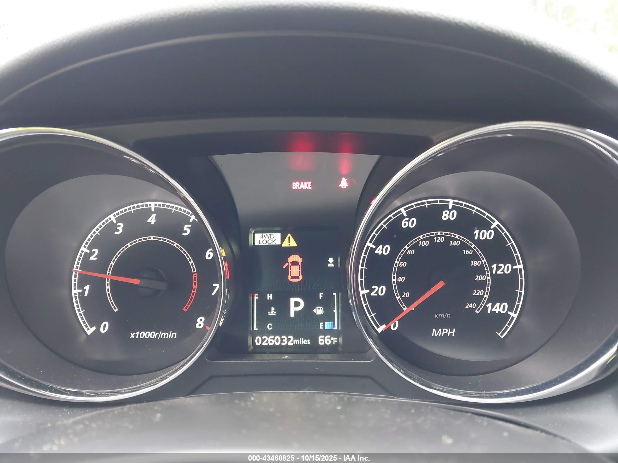 MITSUBISHI OUTLANDER image 7