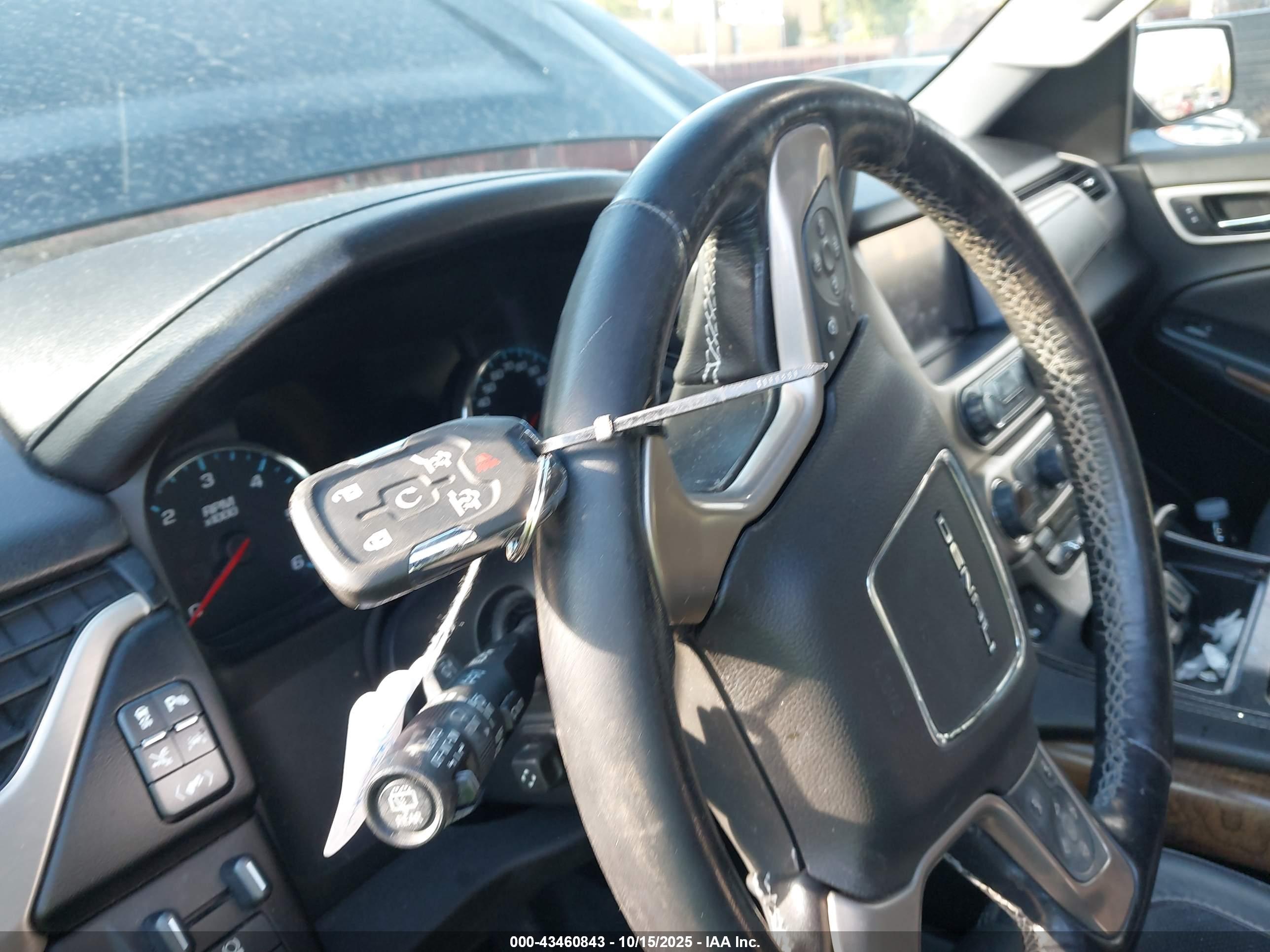 GMC YUKON image 11