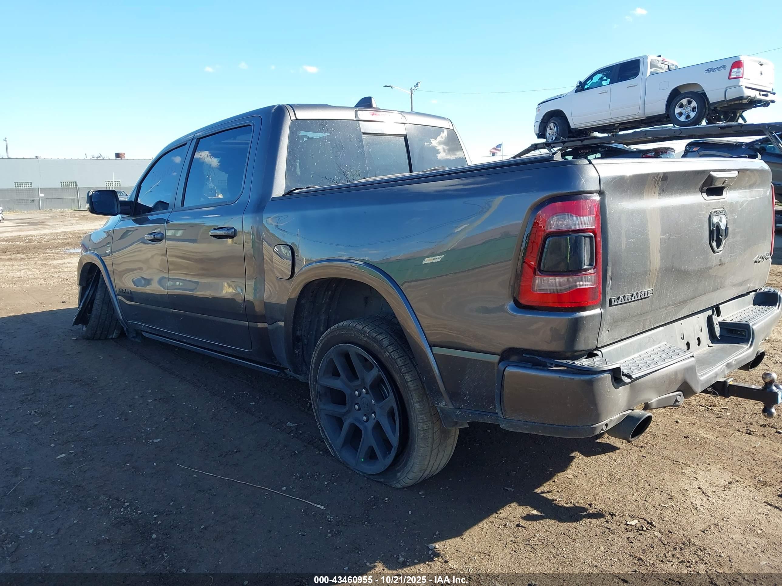 RAM 1500 image 3