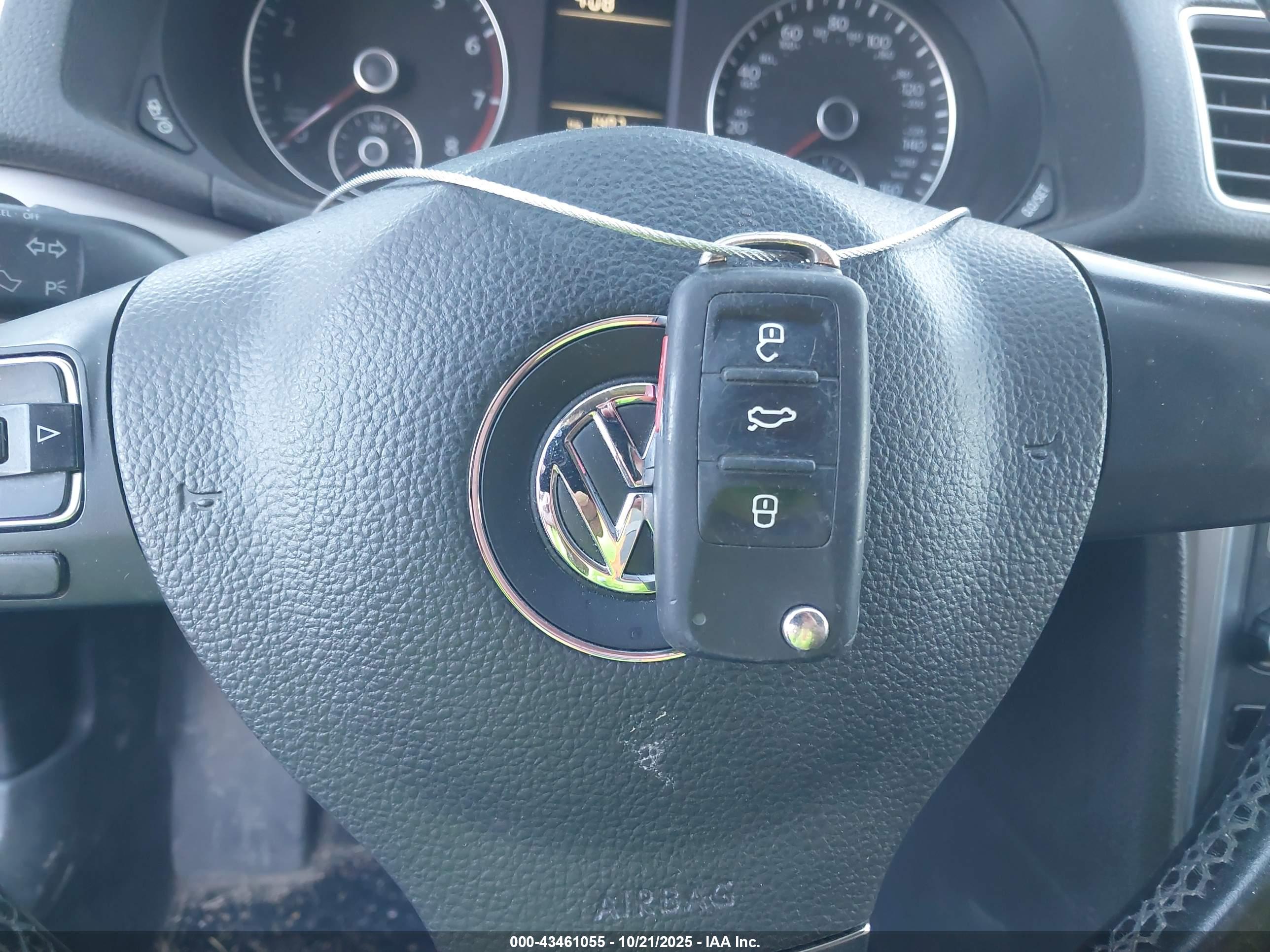 VOLKSWAGEN PASSAT image 11
