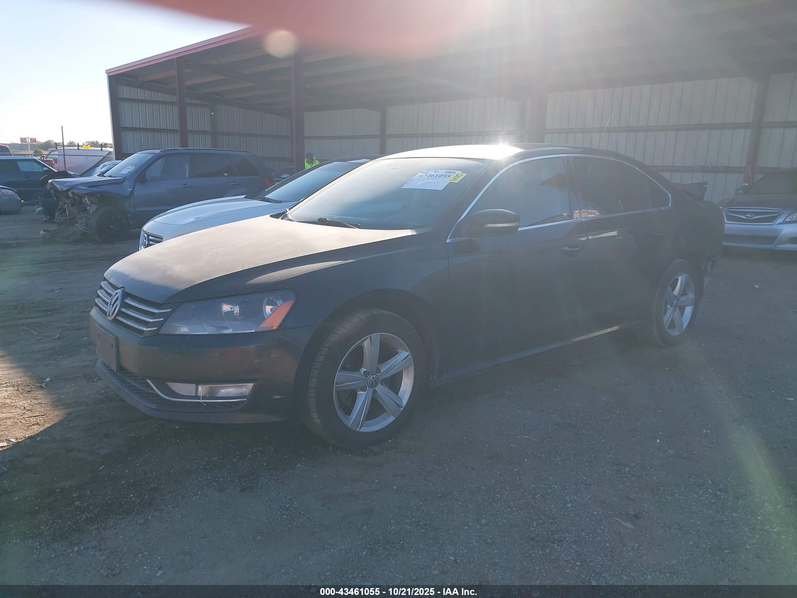 VOLKSWAGEN PASSAT image 2
