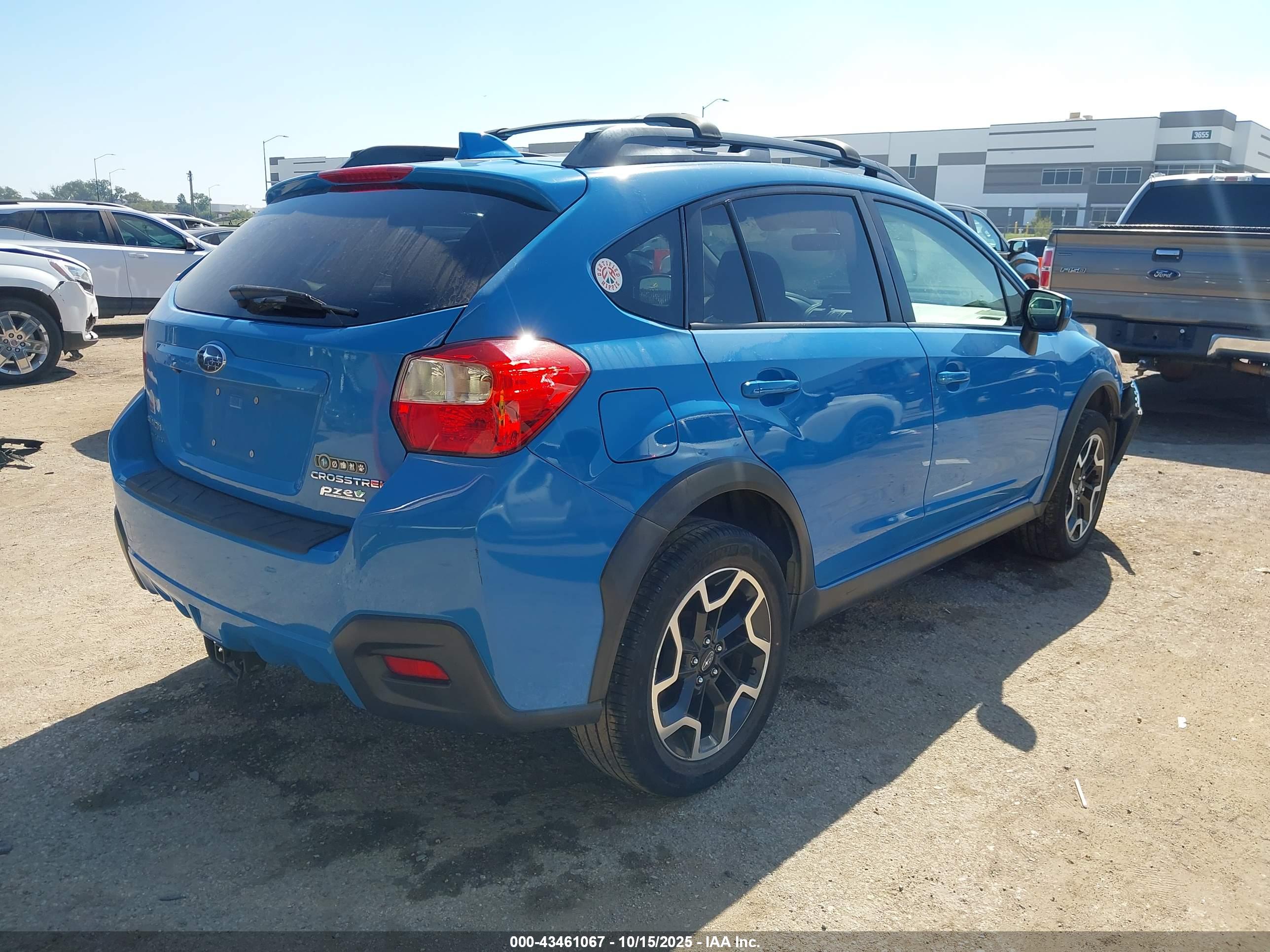 SUBARU CROSSTREK image 4