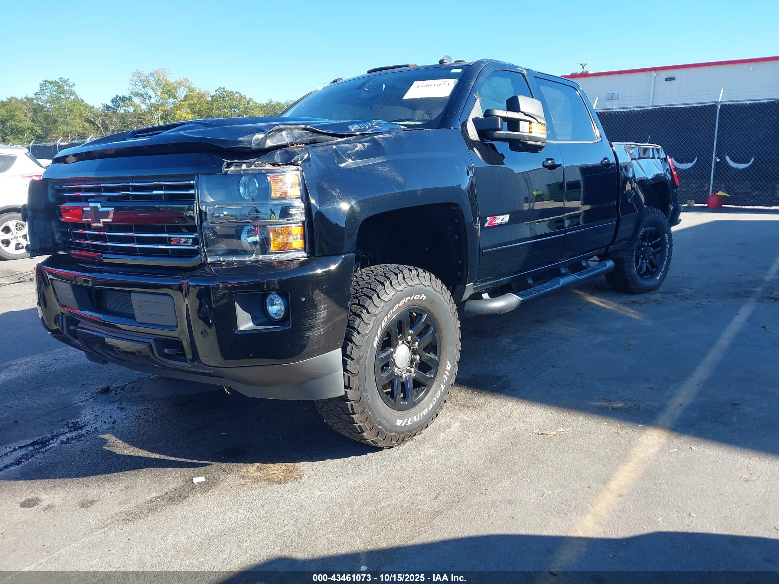 CHEVROLET SILVERADO image 2