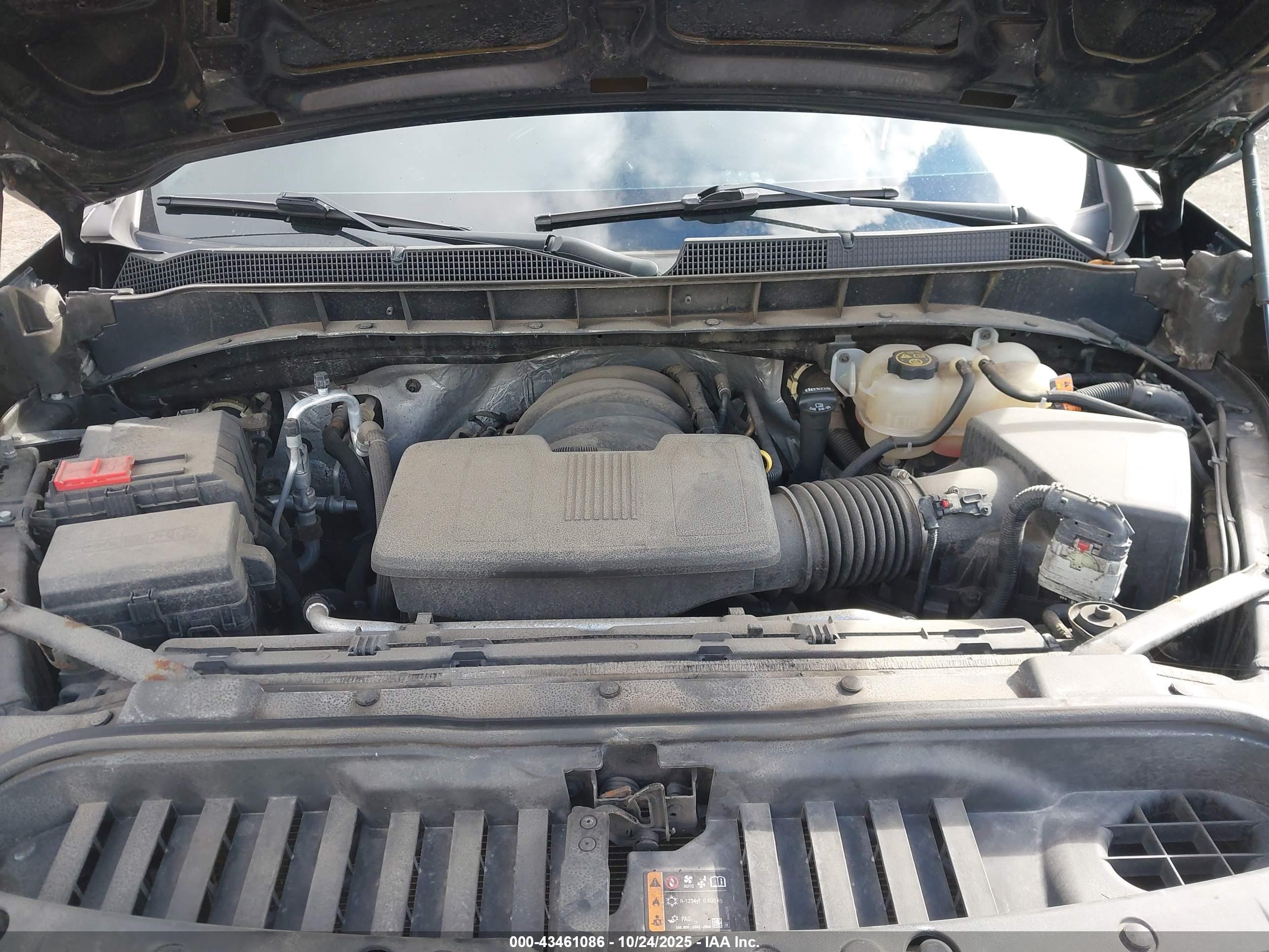 CHEVROLET SILVERADO image 10