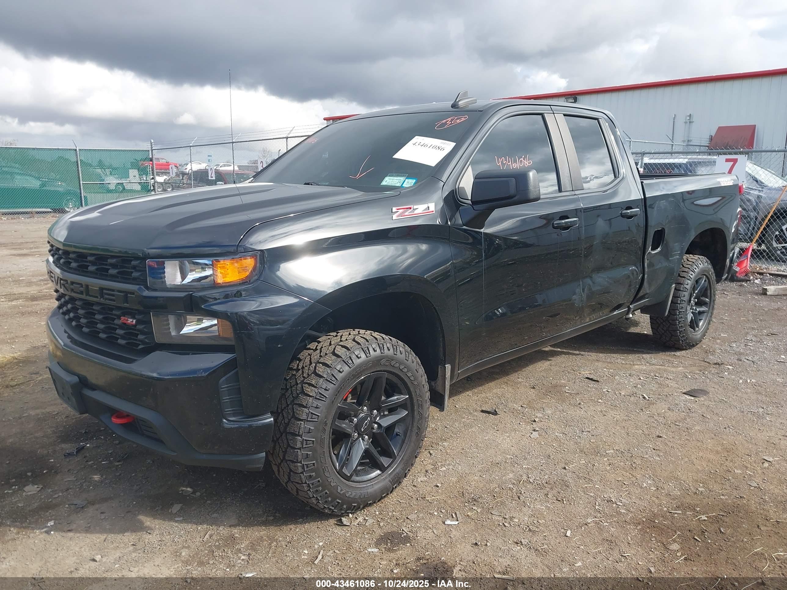 CHEVROLET SILVERADO image 2