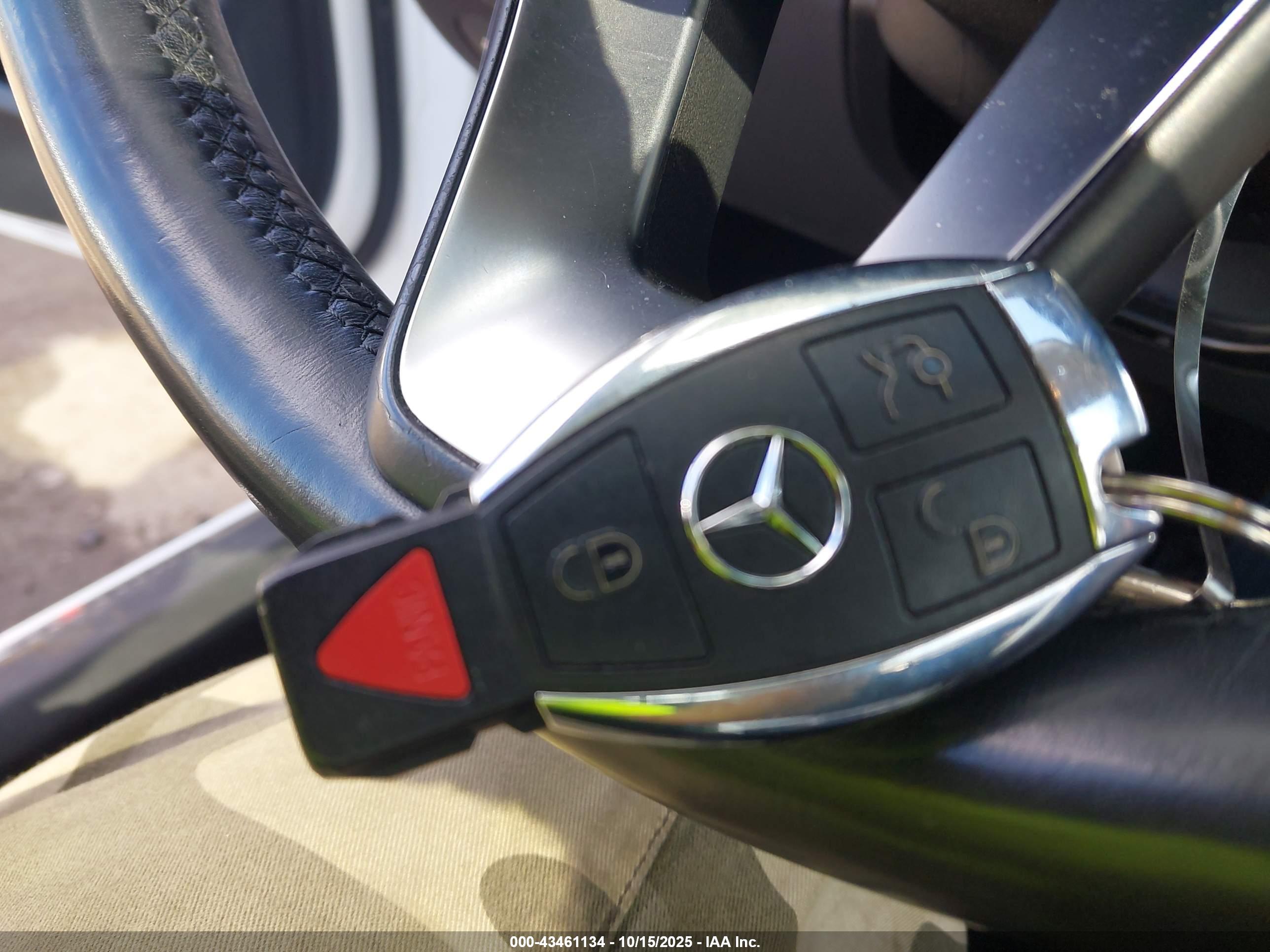 MERCEDES-BENZ C image 11