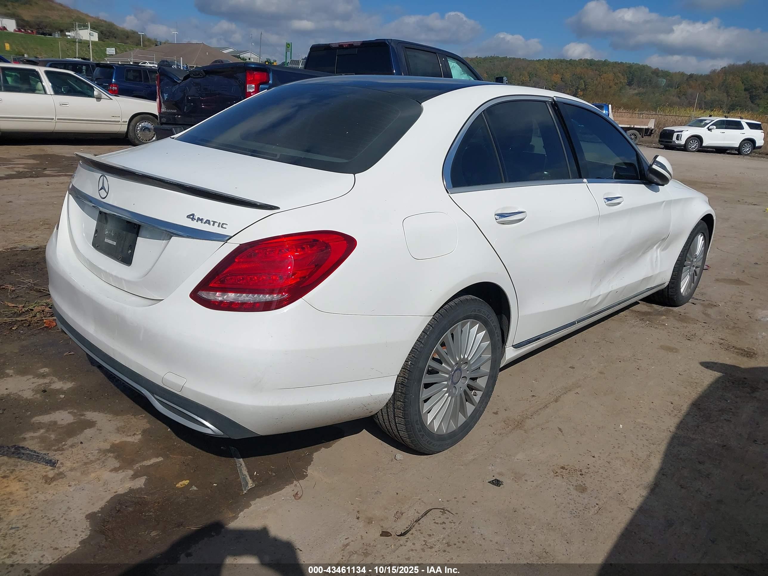 MERCEDES-BENZ C image 4