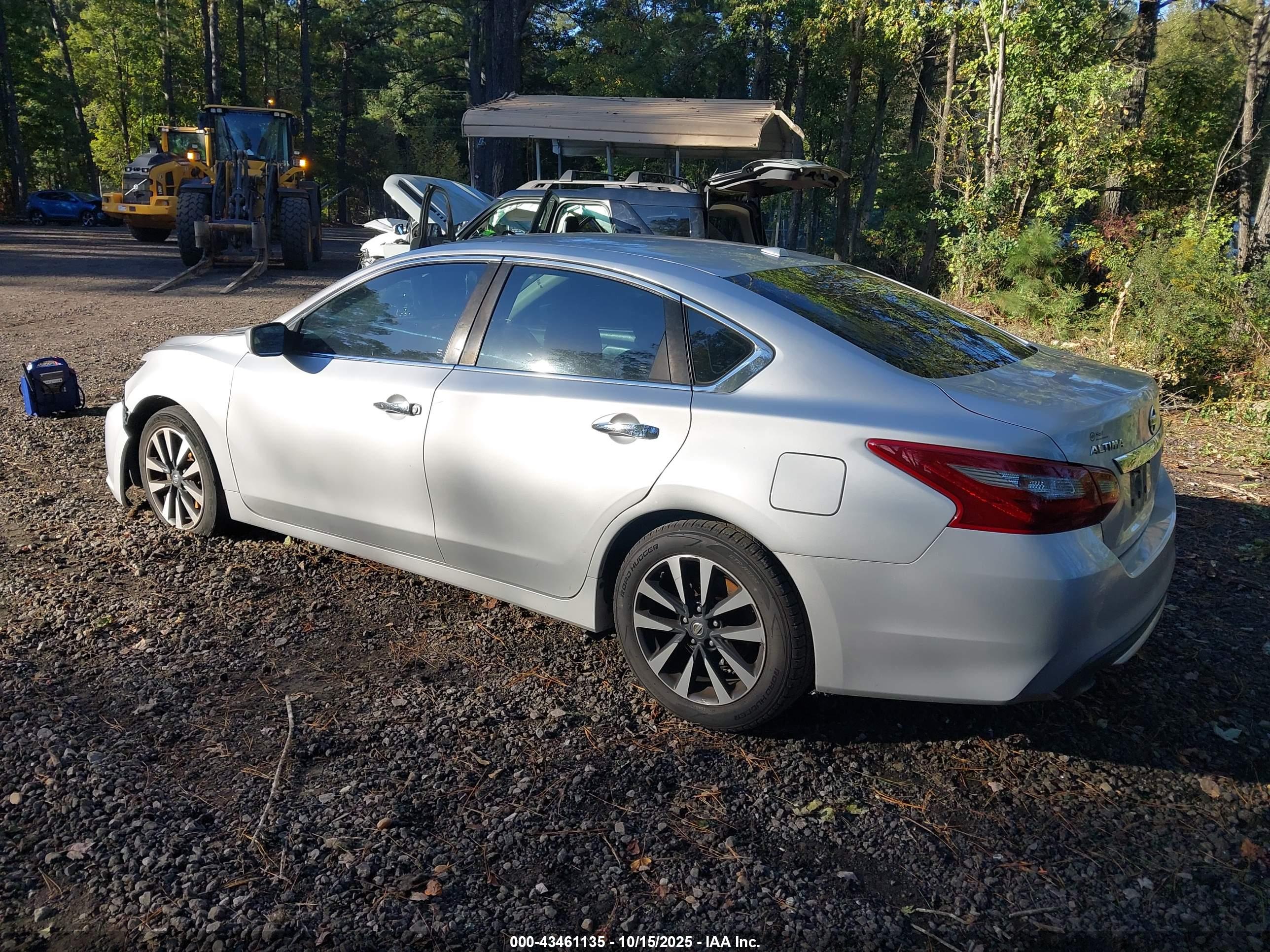 NISSAN ALTIMA image 3
