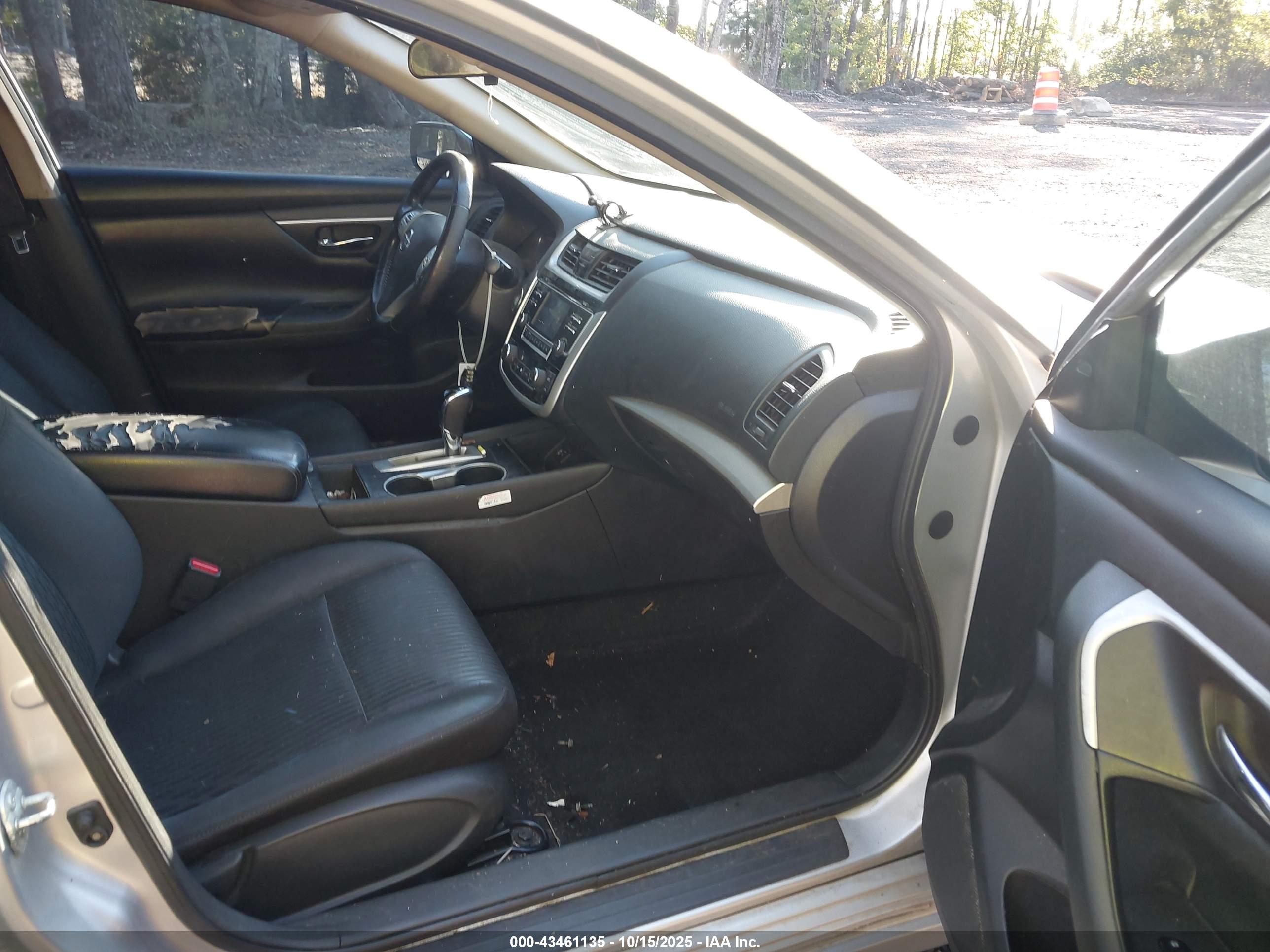NISSAN ALTIMA image 5
