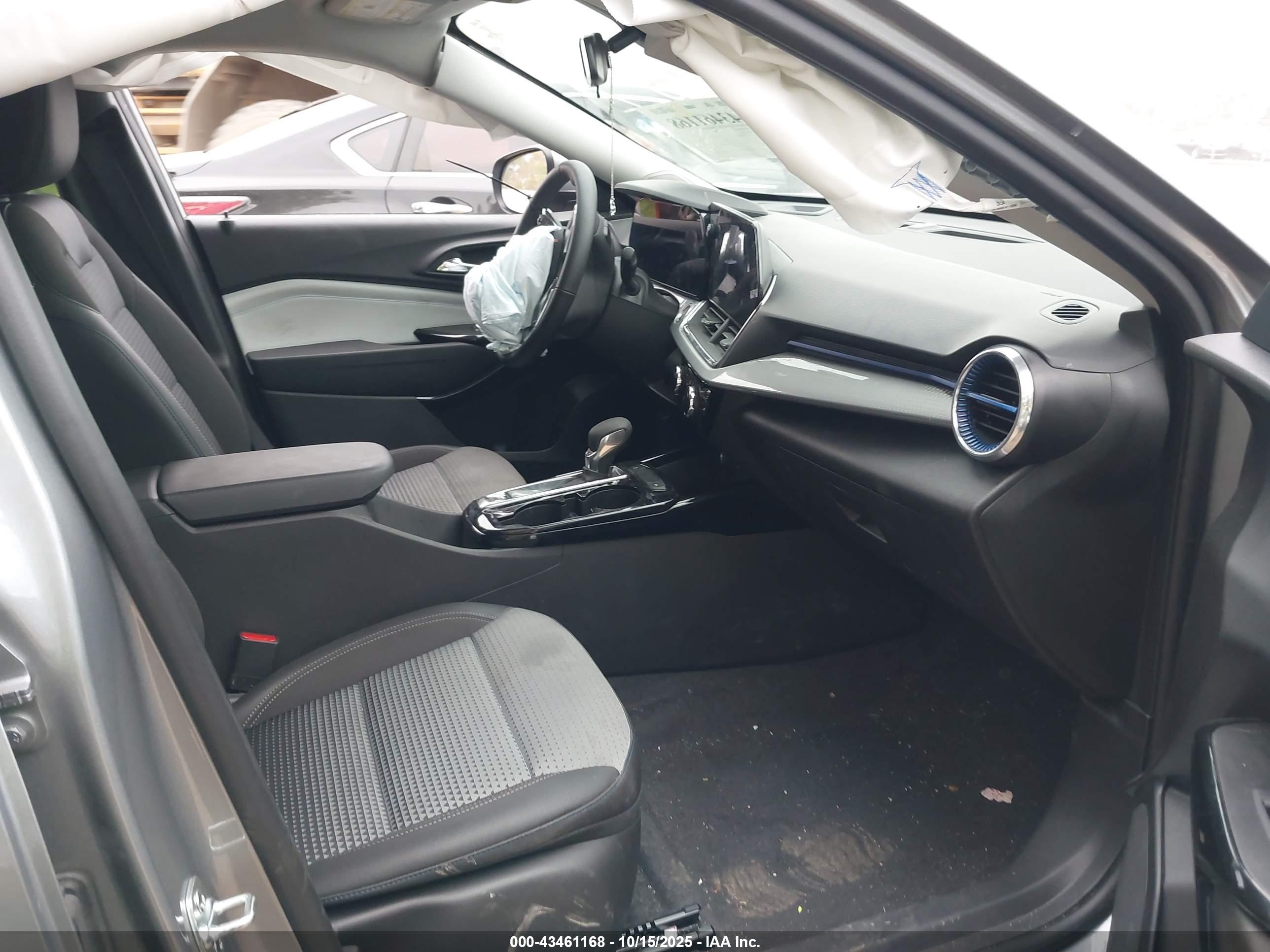 CHEVROLET TRAX image 5