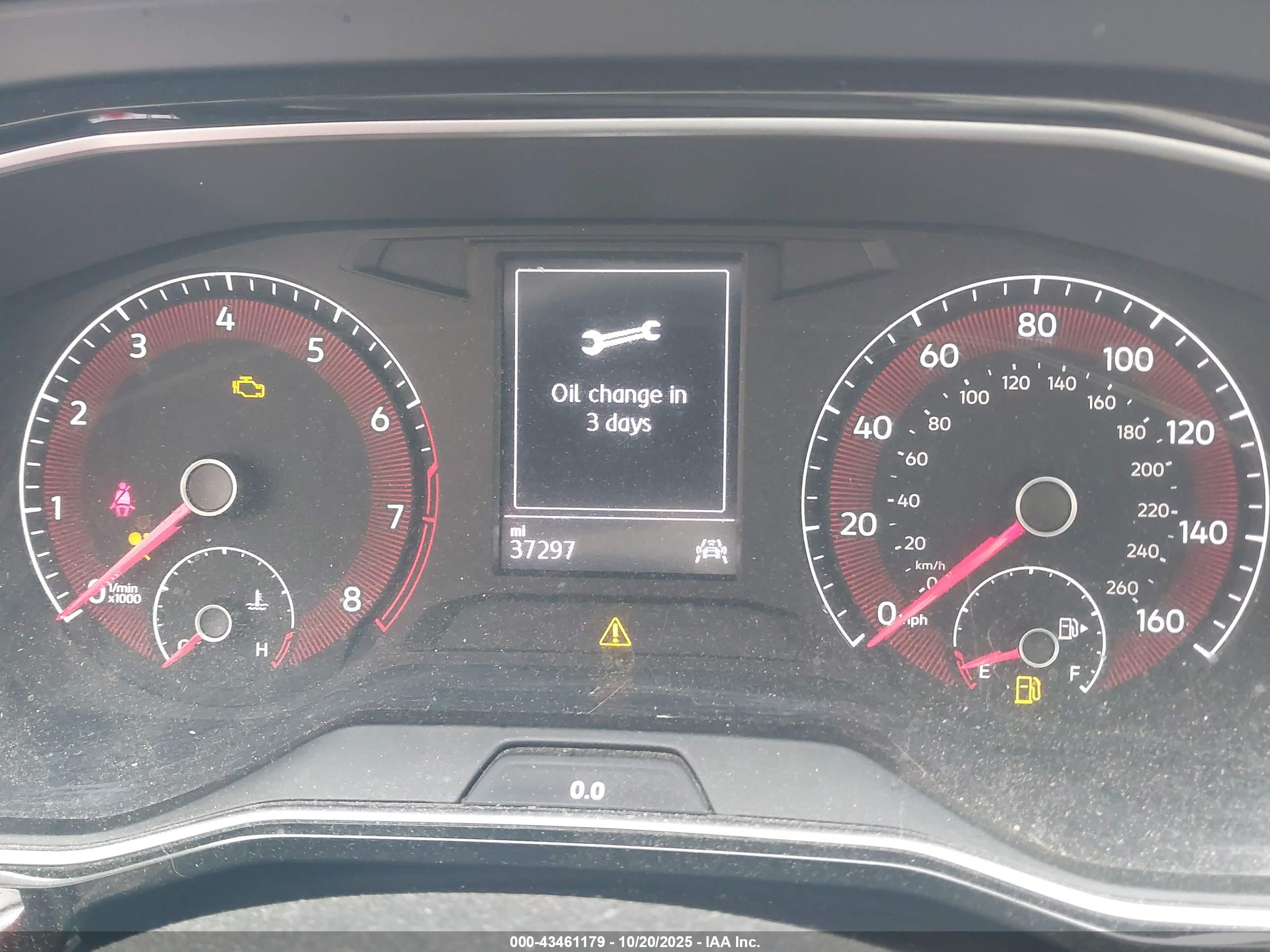 VOLKSWAGEN JETTA image 7