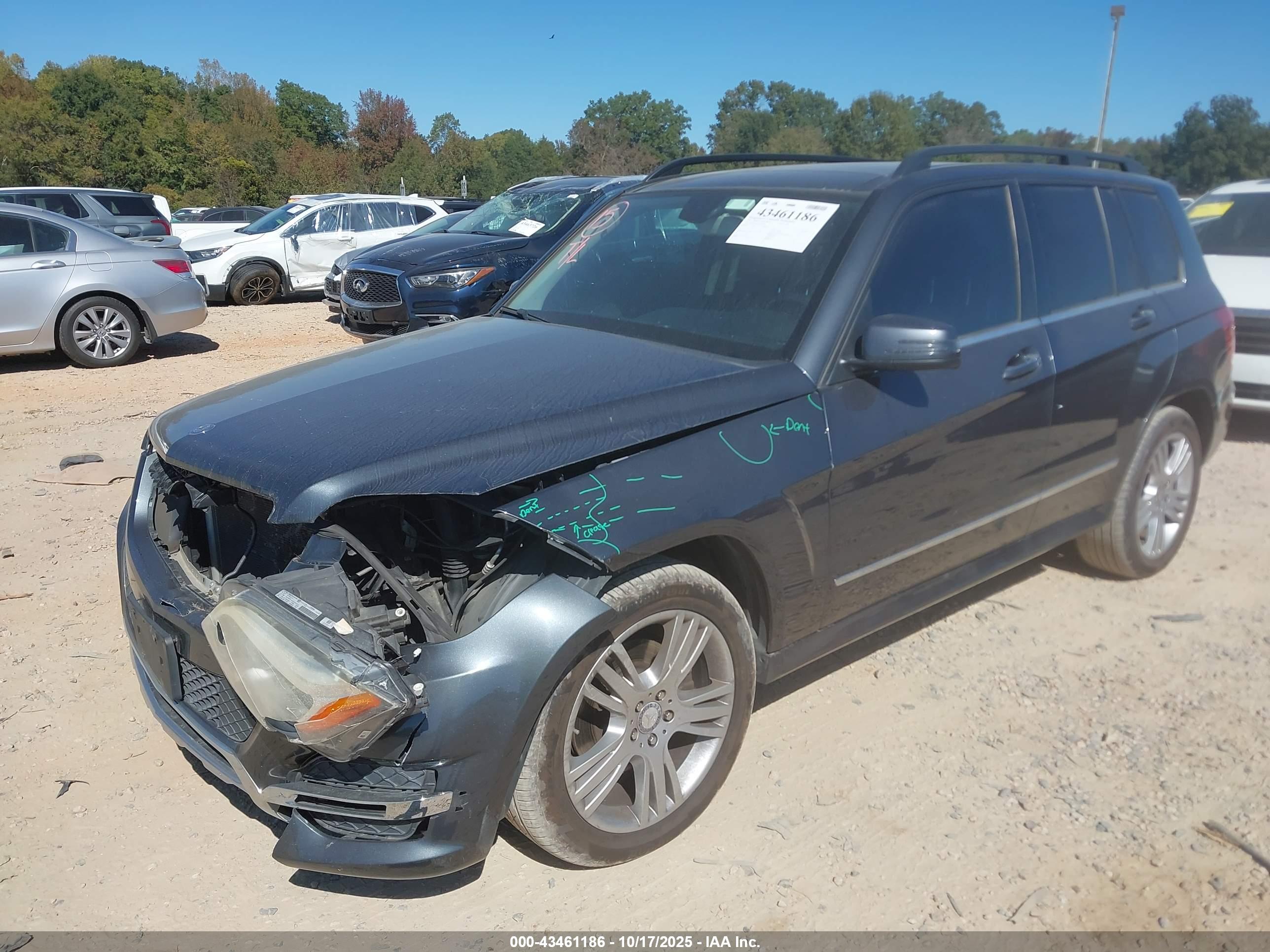 MERCEDES-BENZ GLK image 2