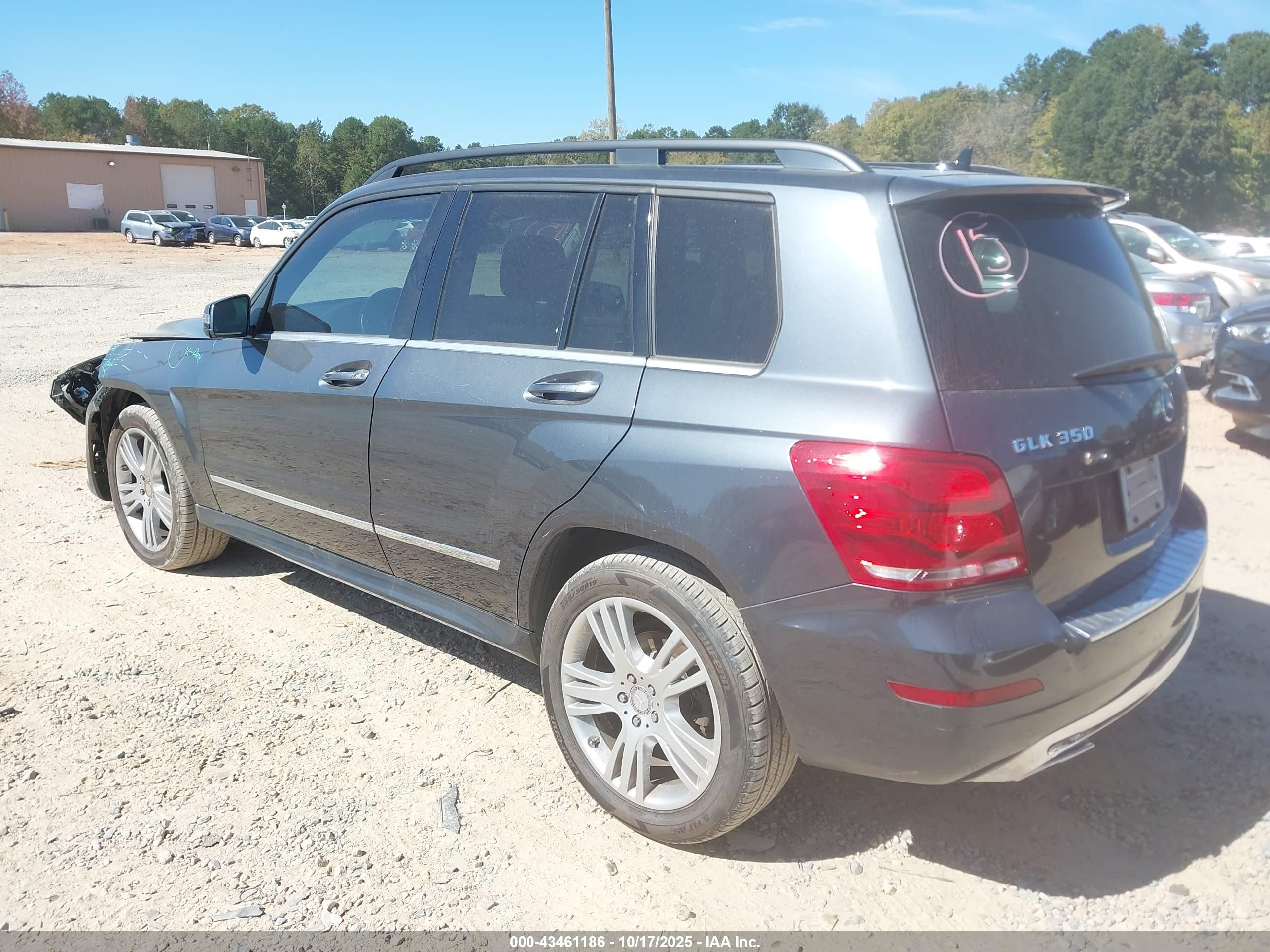 MERCEDES-BENZ GLK image 3