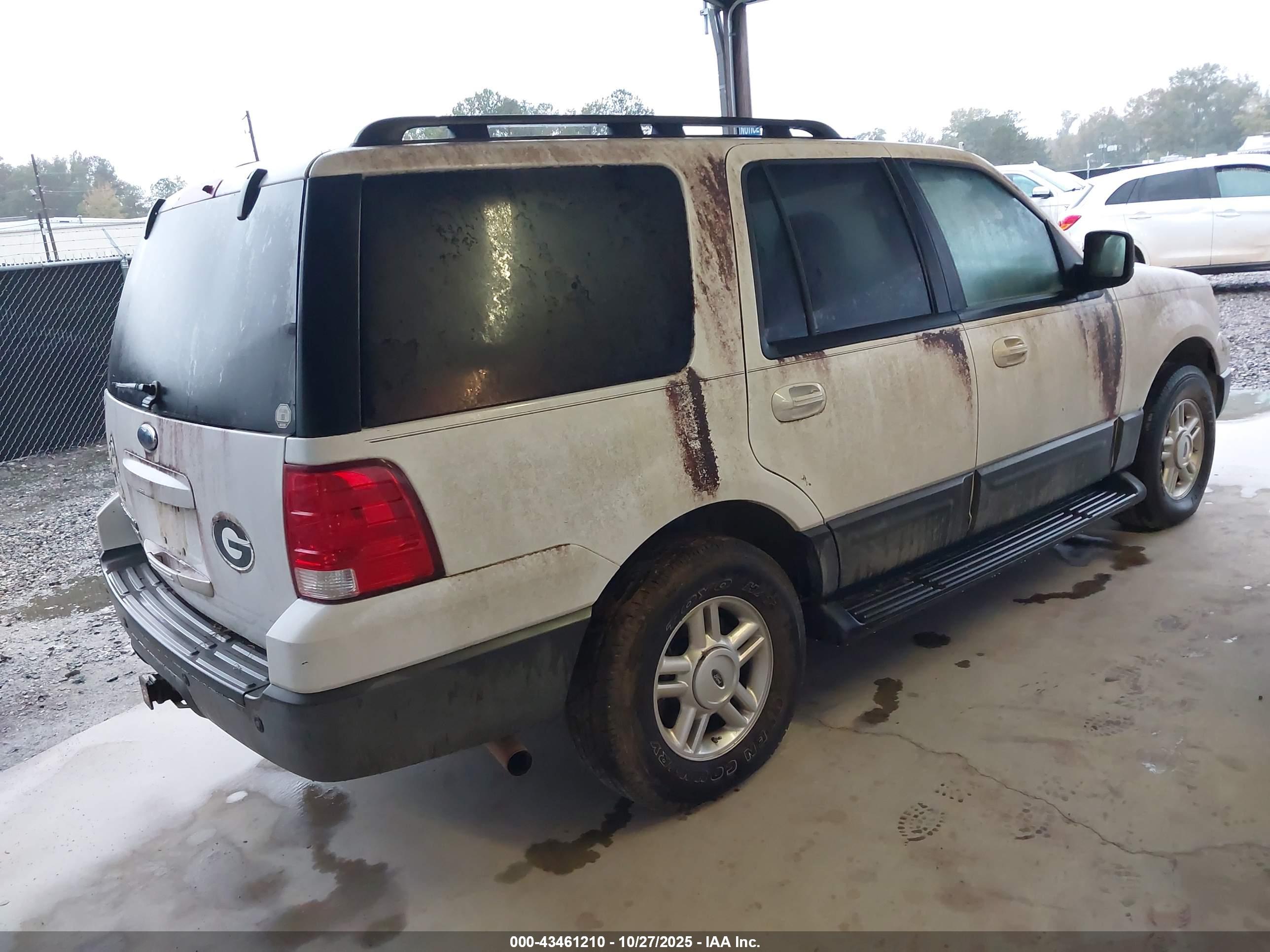FORD EXPEDITION image 4