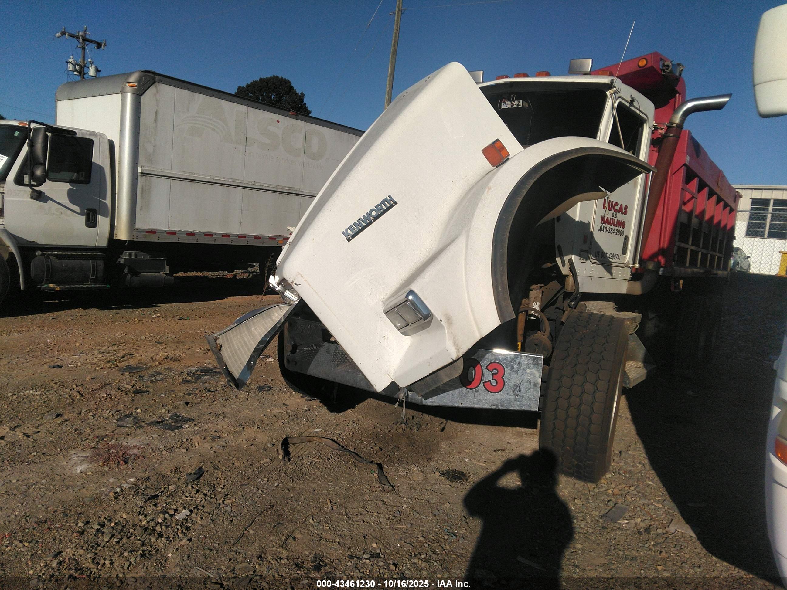 KENWORTH CONSTRUCTION image 2