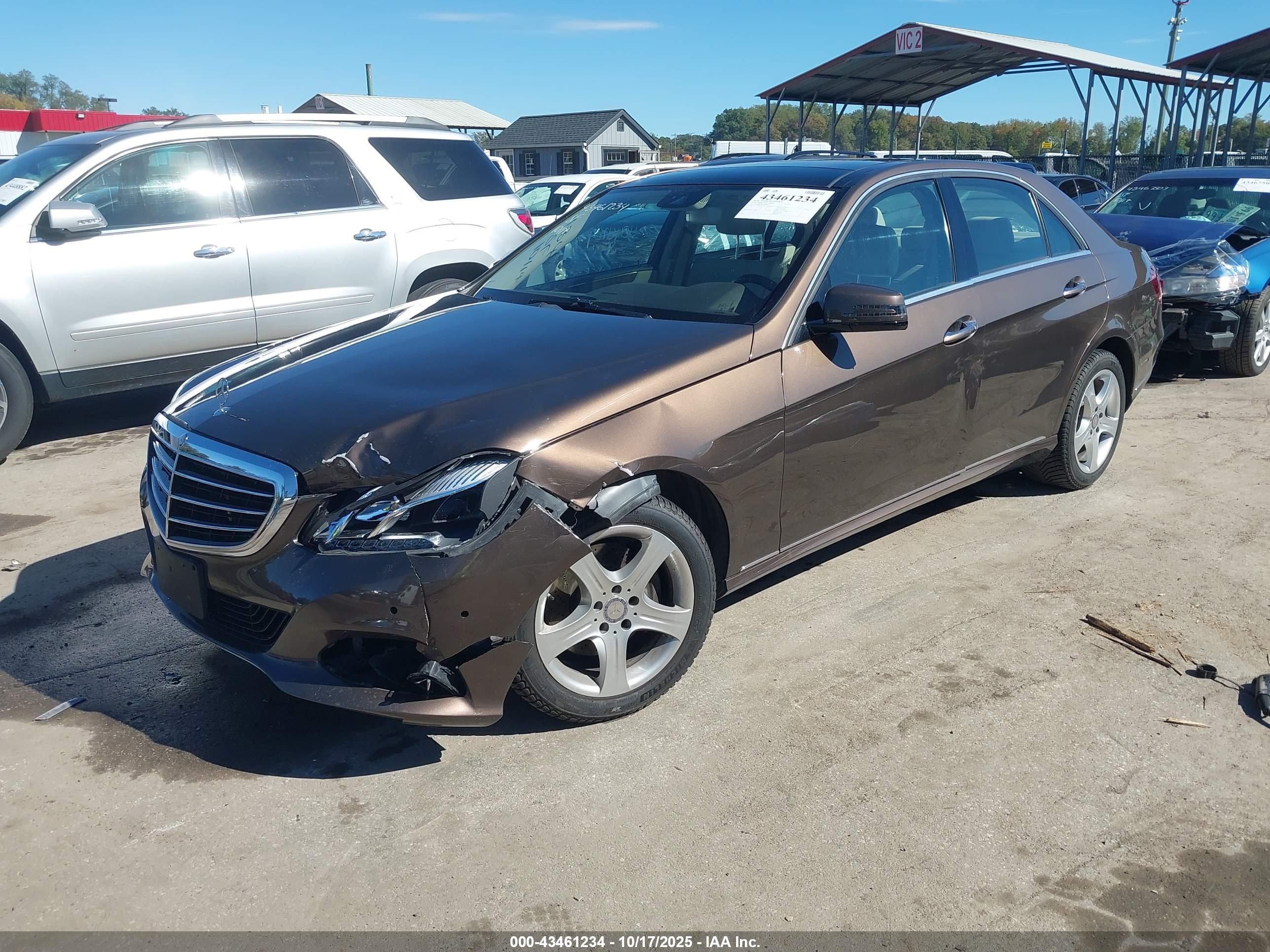 MERCEDES-BENZ E image 2