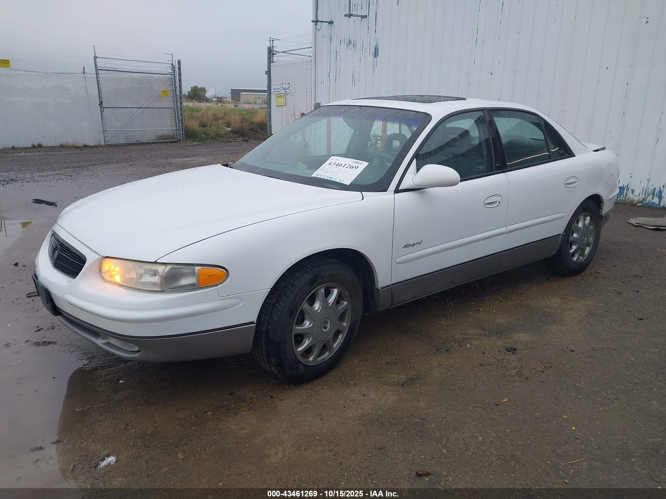 BUICK REGAL image 2