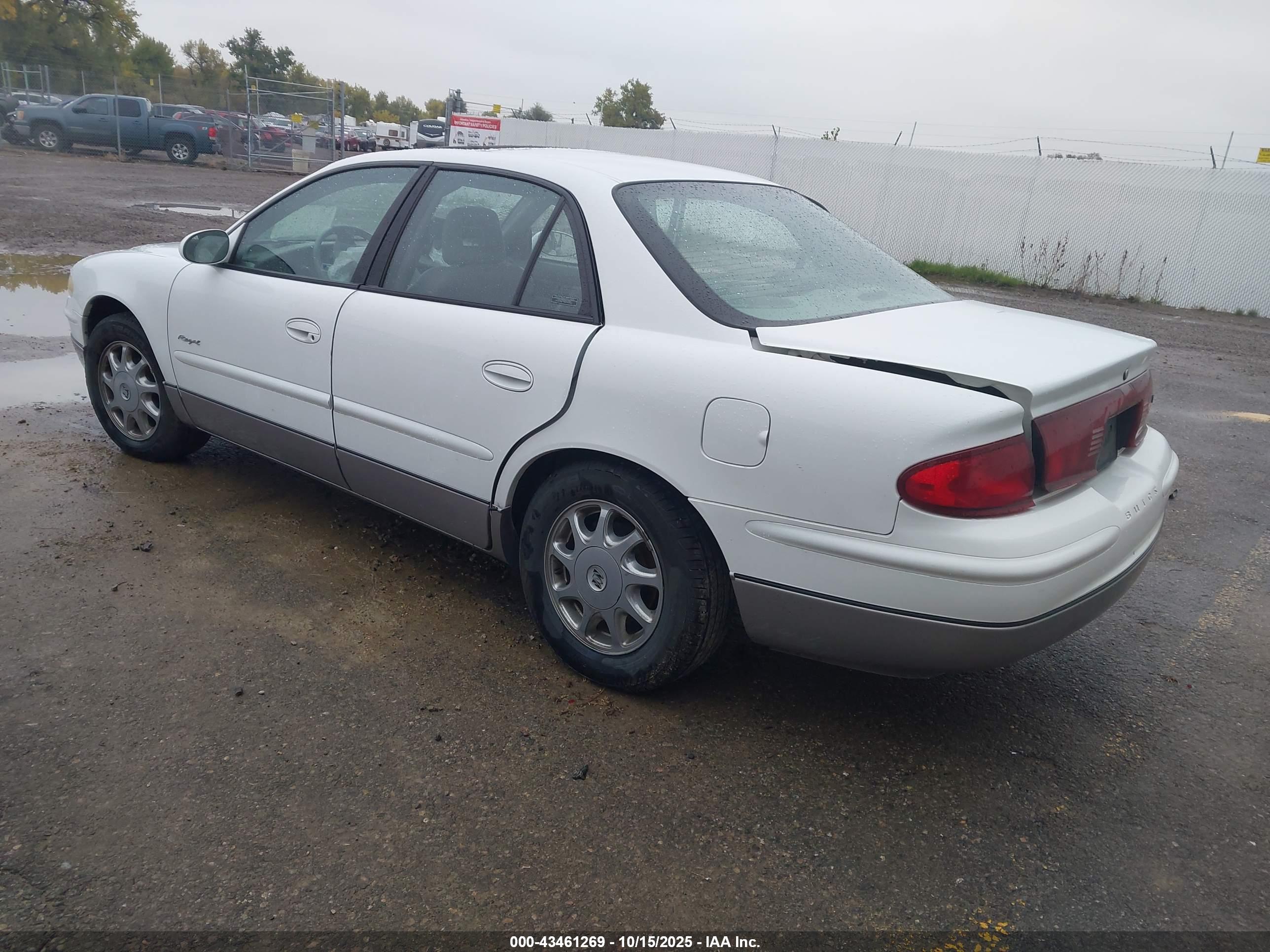 BUICK REGAL image 3