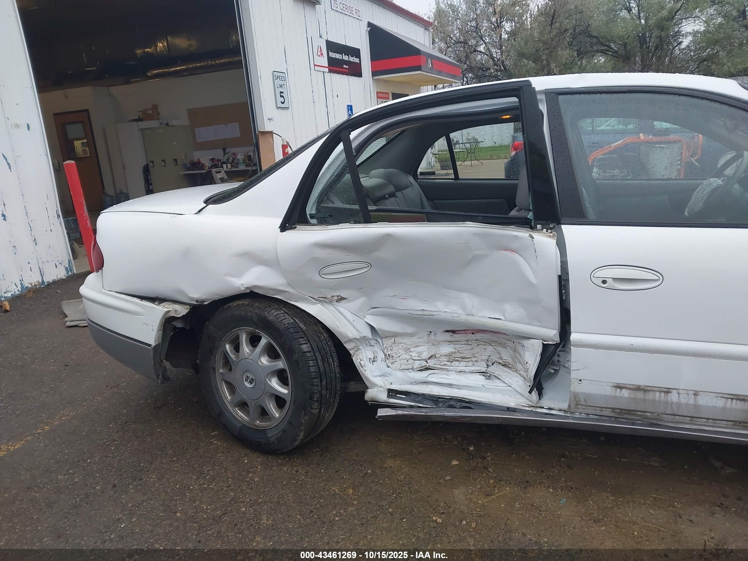BUICK REGAL image 6