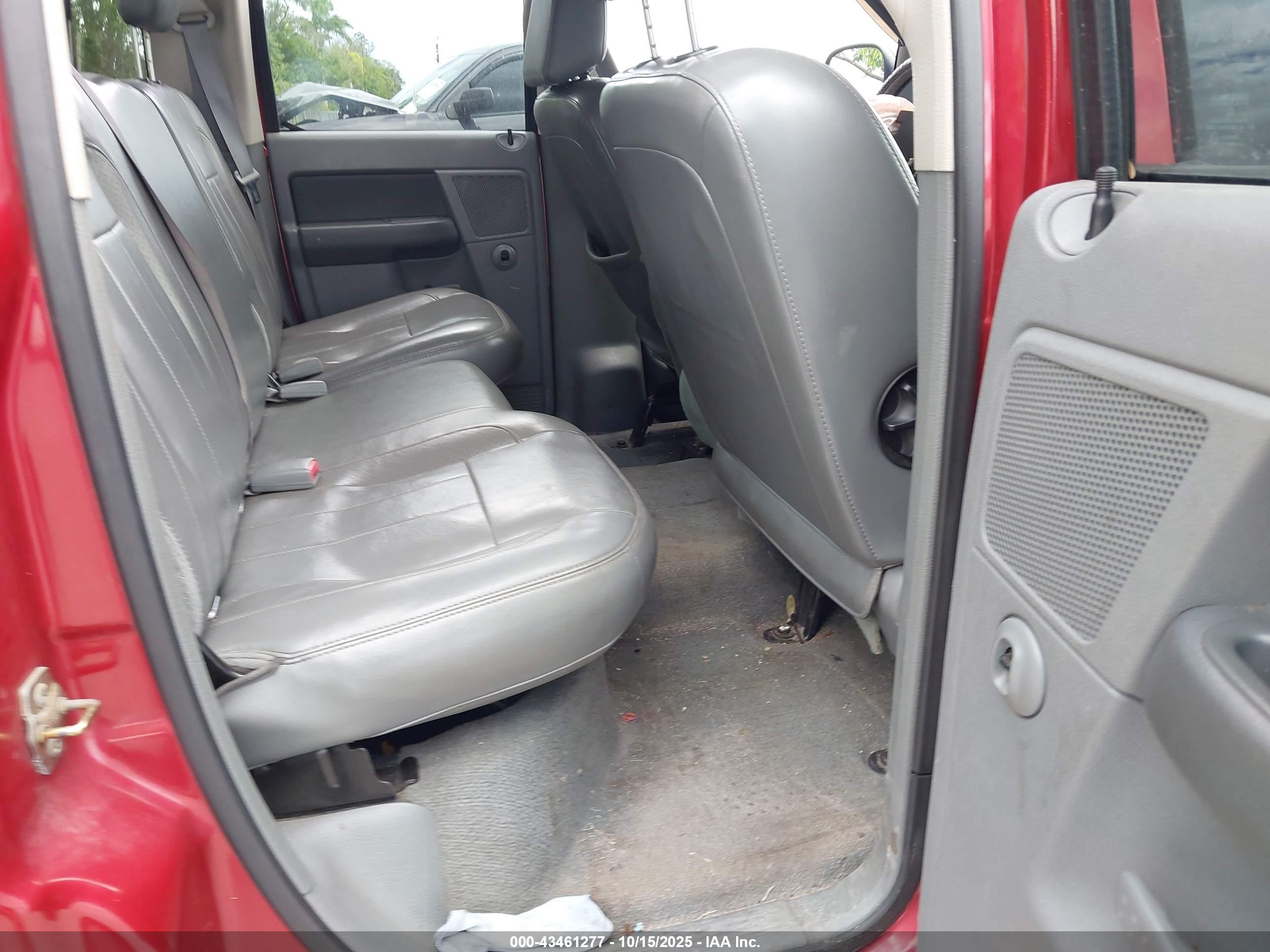 DODGE RAM image 8