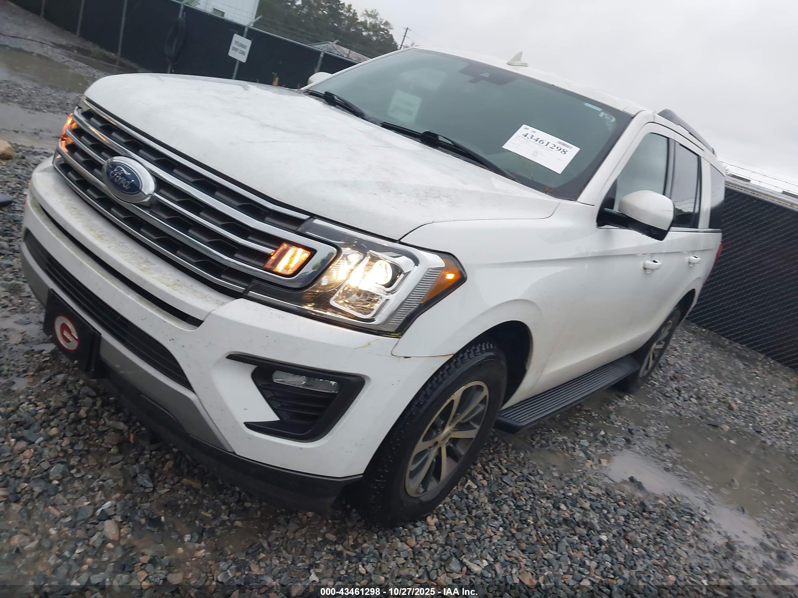 FORD EXPEDITION image 2