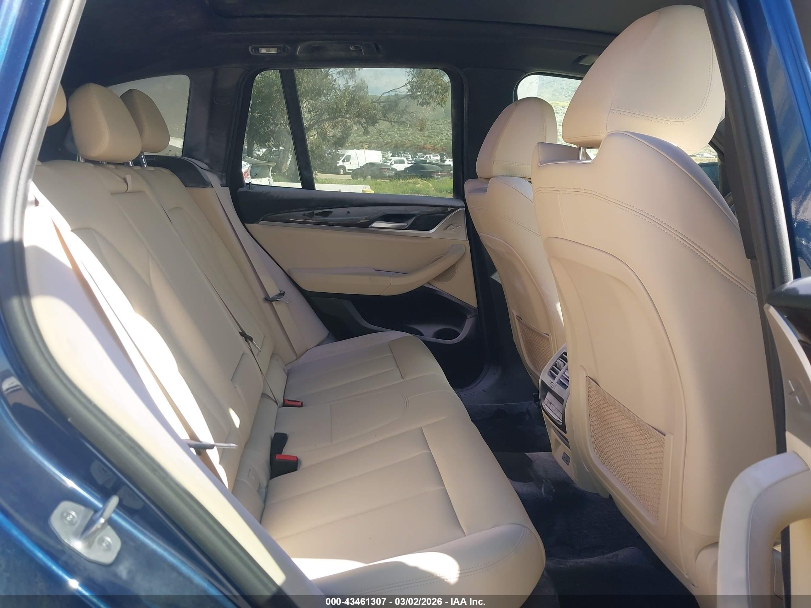 BMW X3 image 8