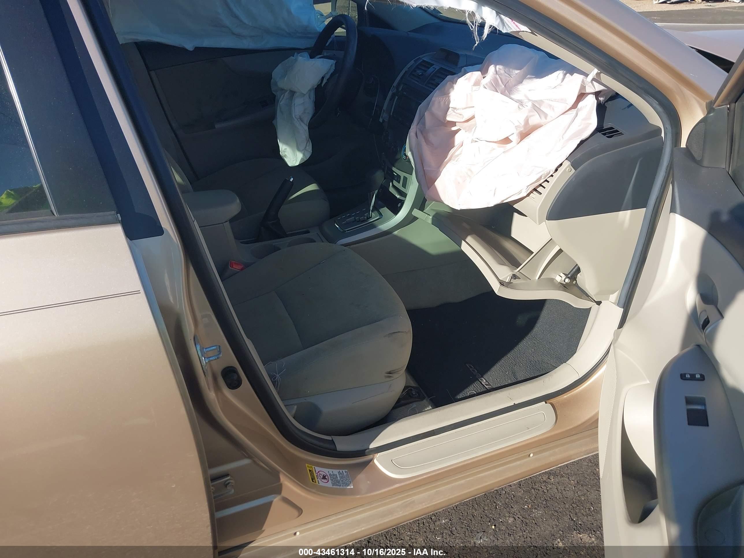 TOYOTA COROLLA image 5