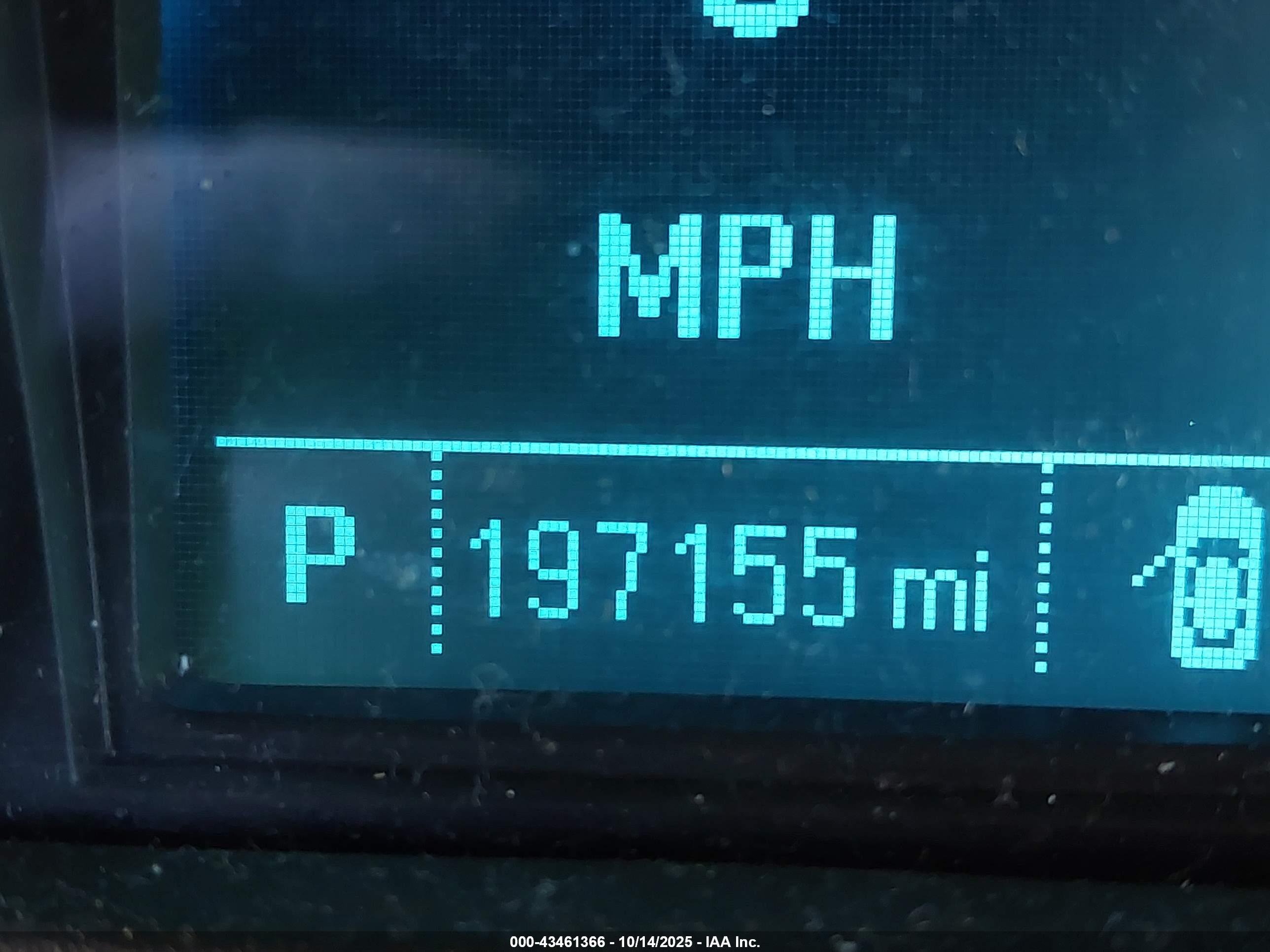 CHEVROLET EQUINOX image 7