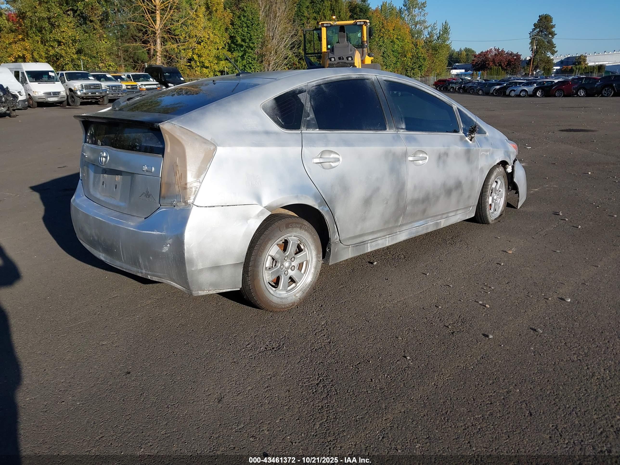 TOYOTA PRIUS image 4