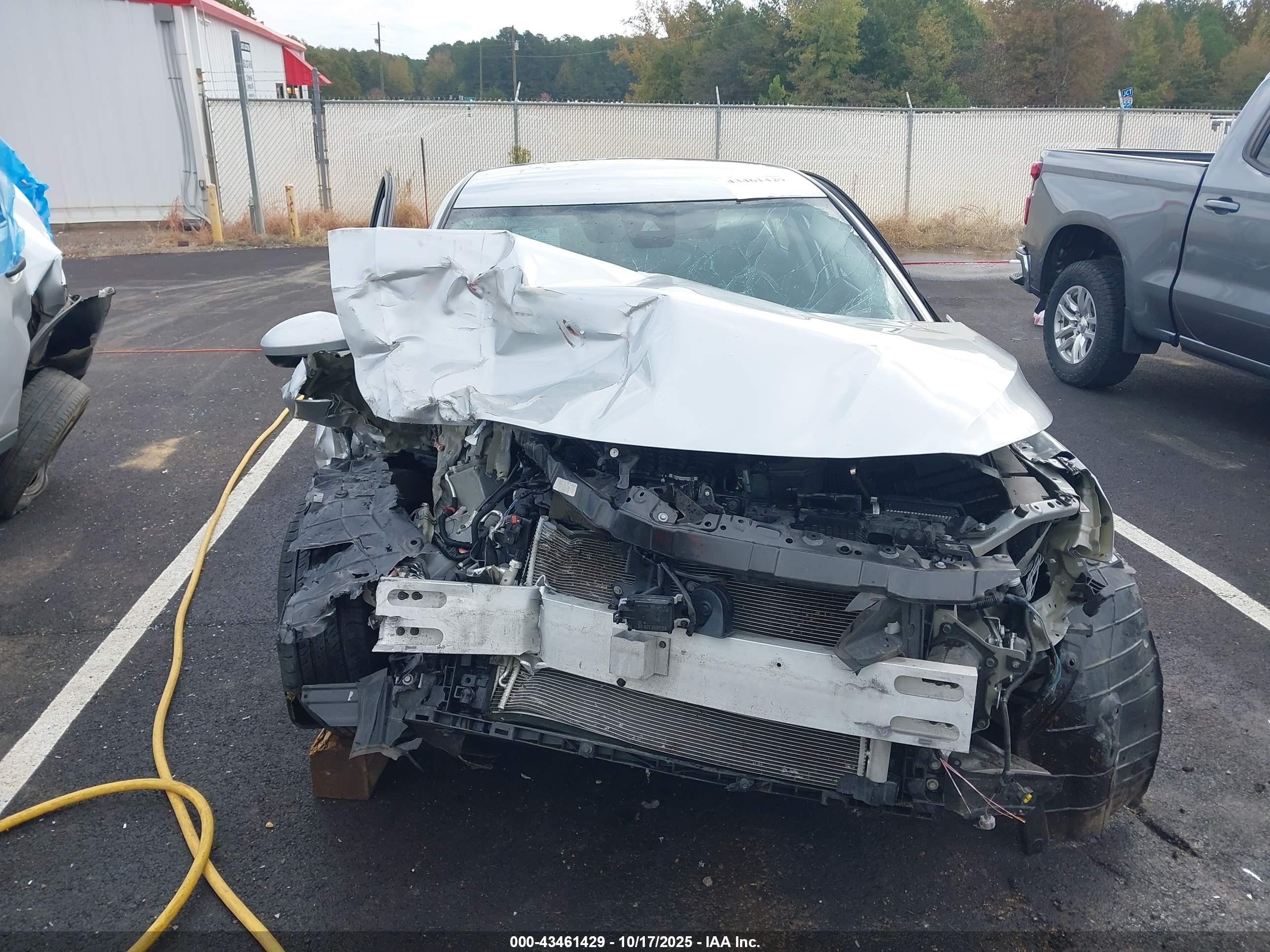 NISSAN ALTIMA image 6
