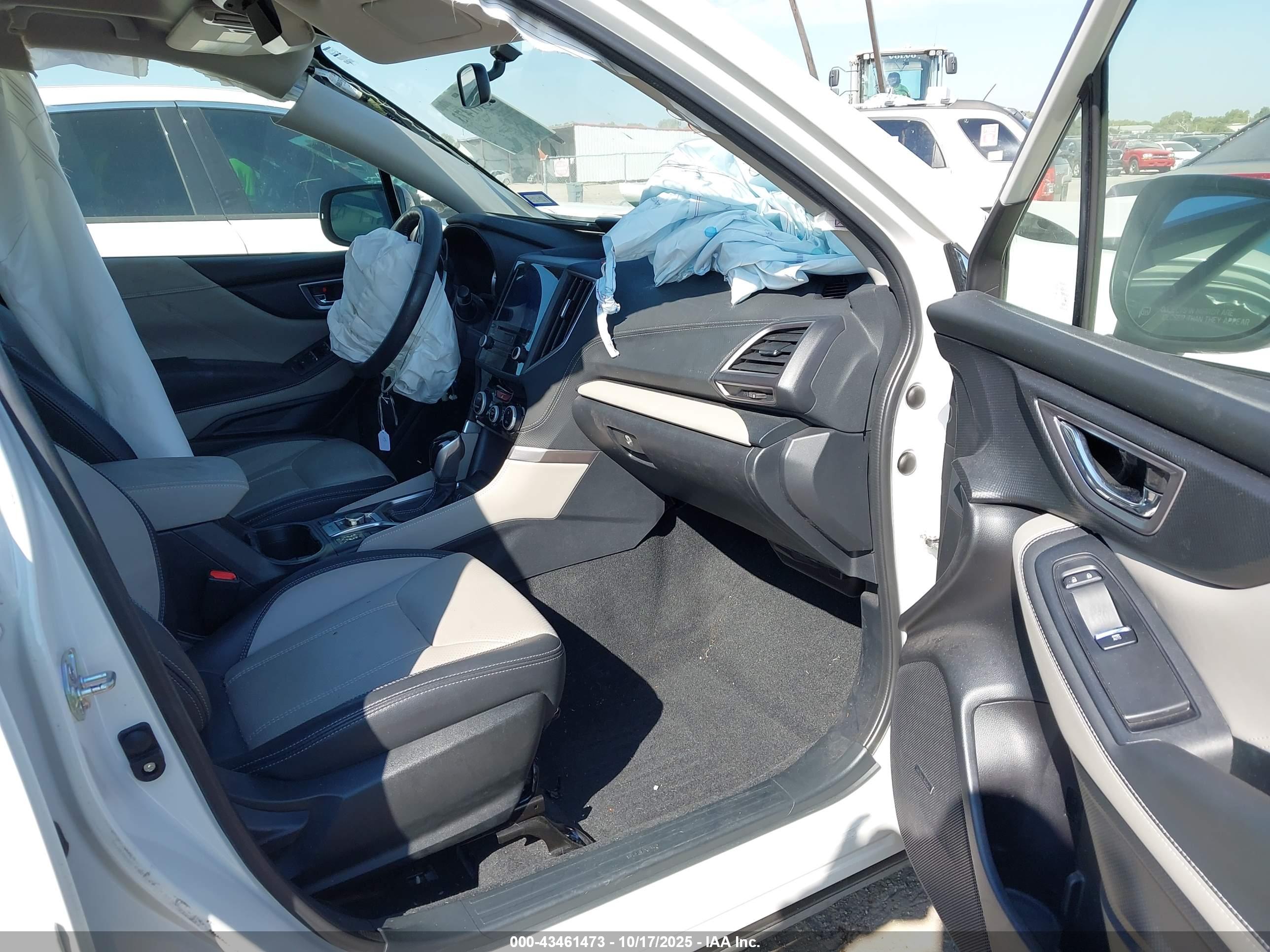 SUBARU FORESTER image 5