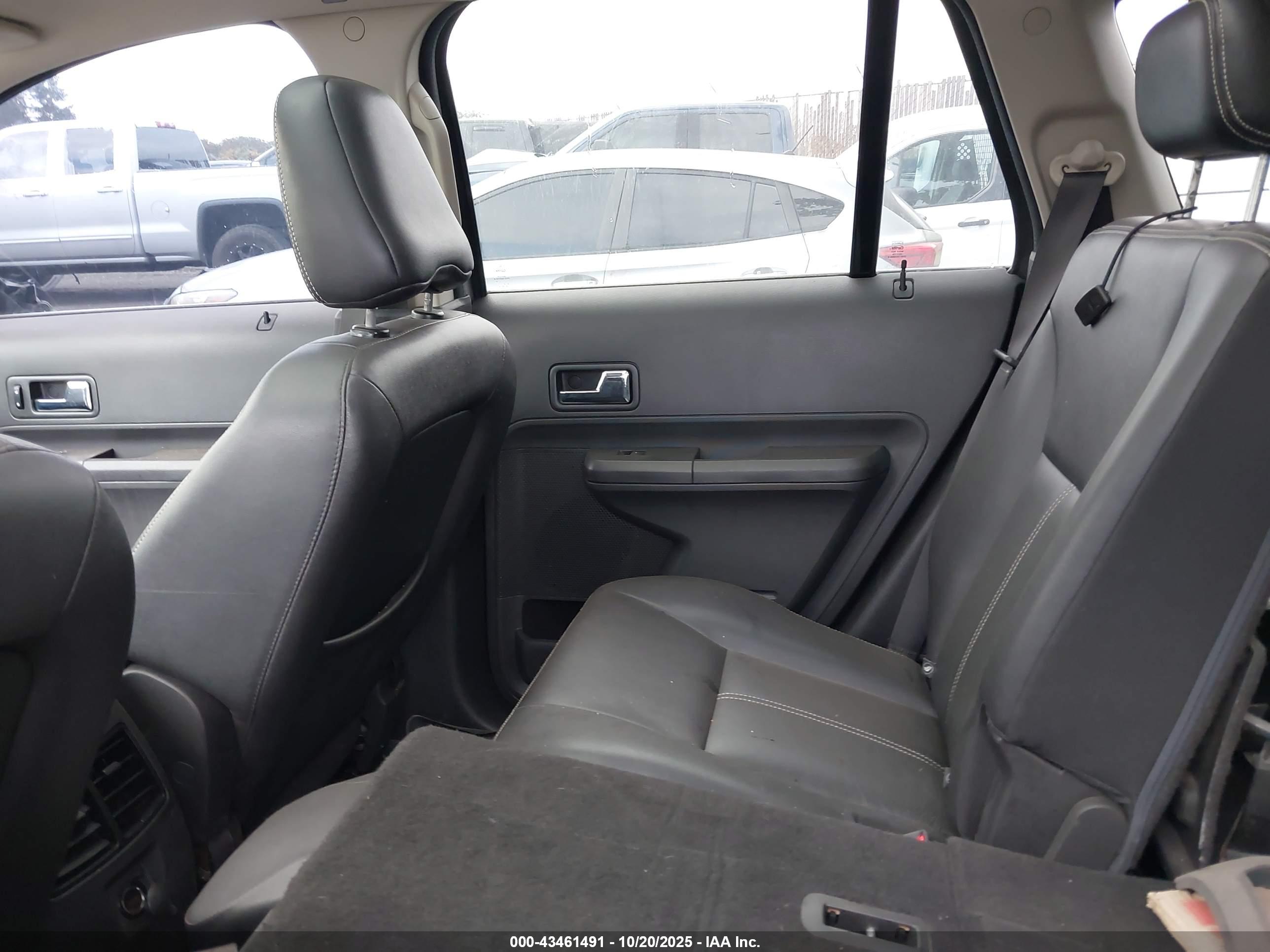 FORD EDGE image 8