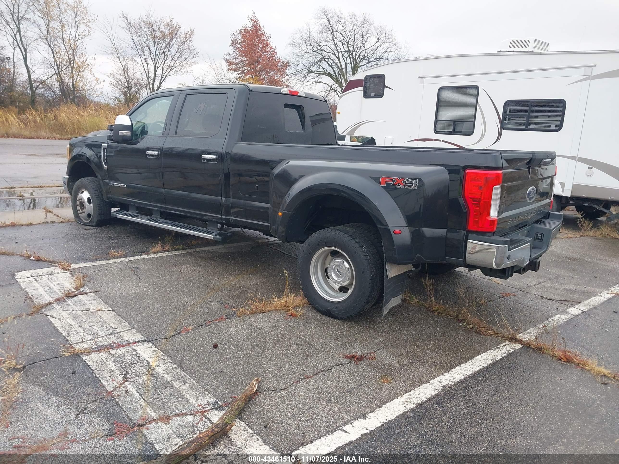 FORD F-350 image 3