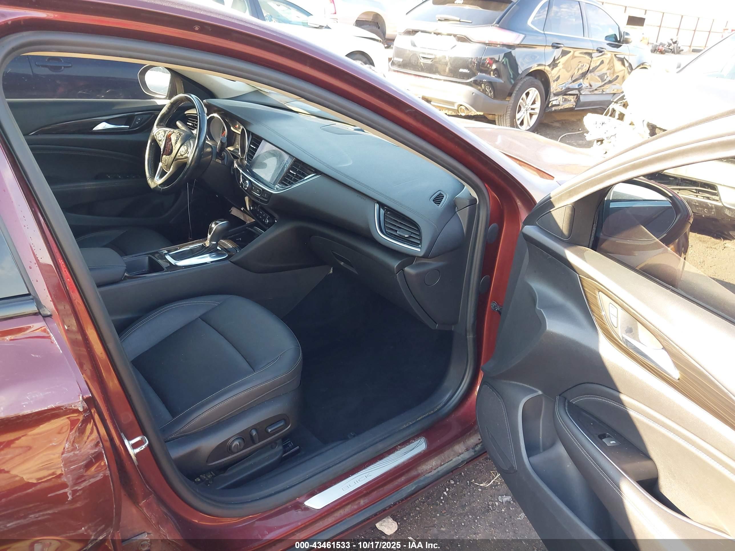 BUICK REGAL image 5