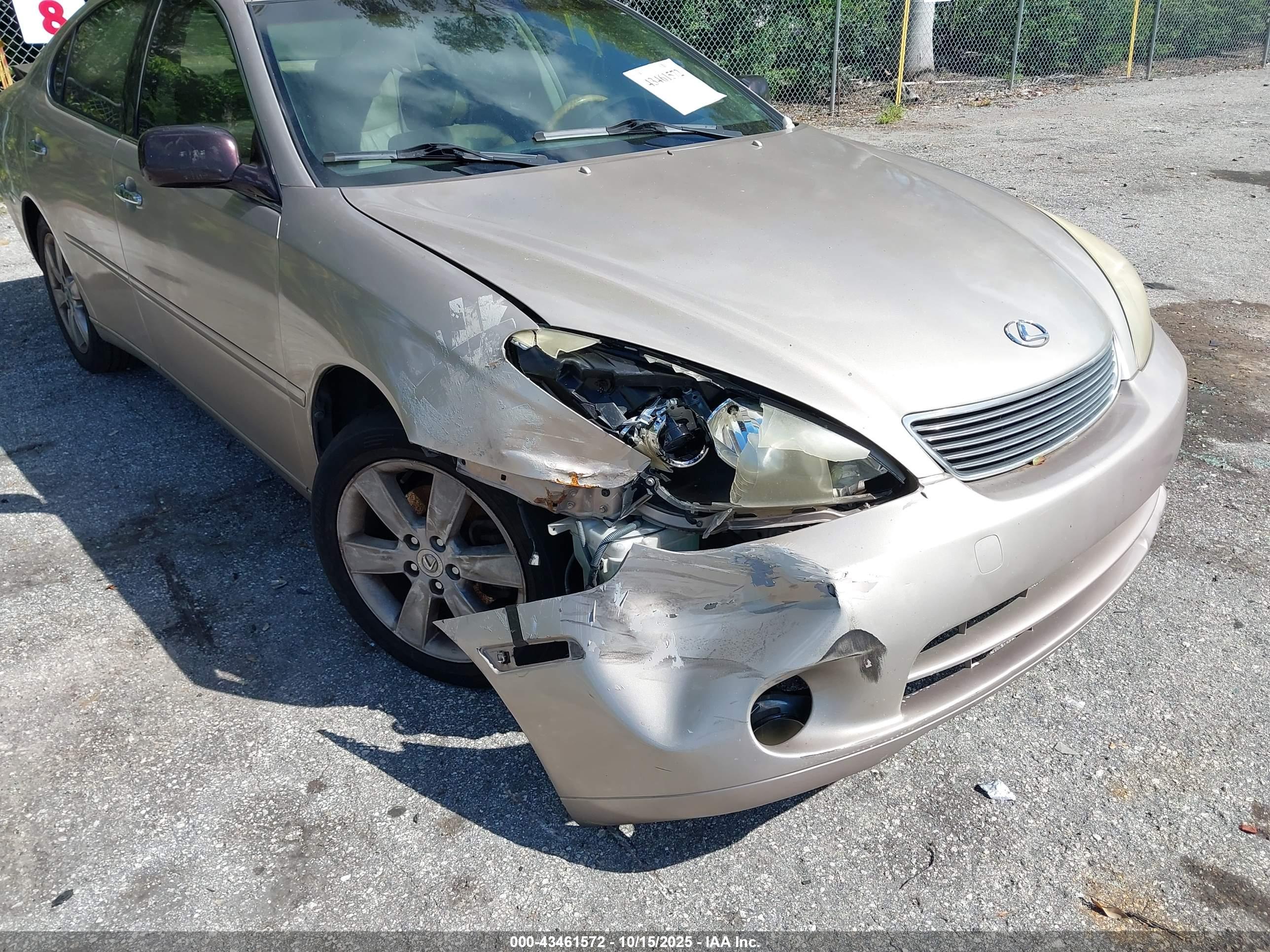 LEXUS ES image 6