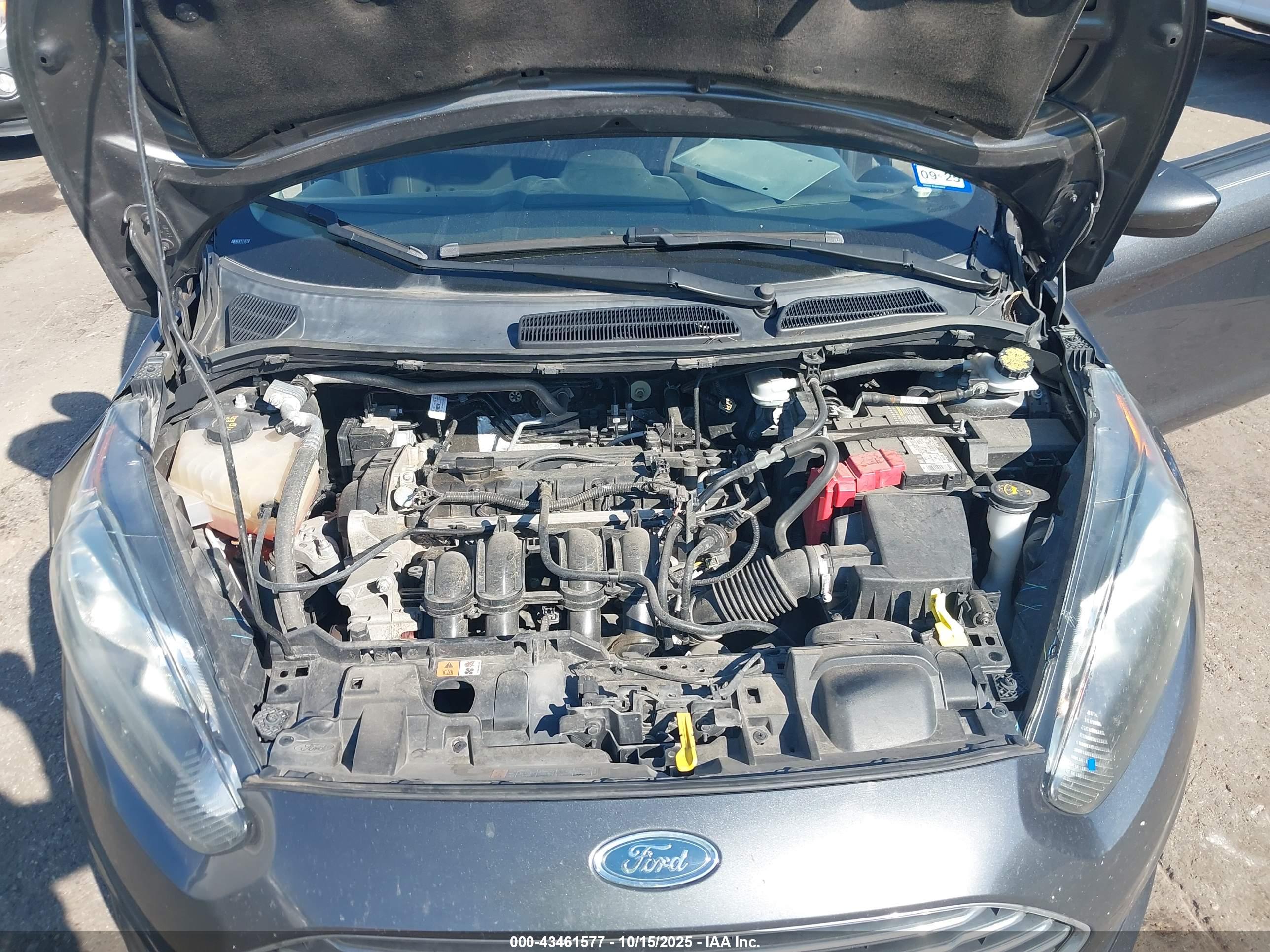 FORD FIESTA image 10